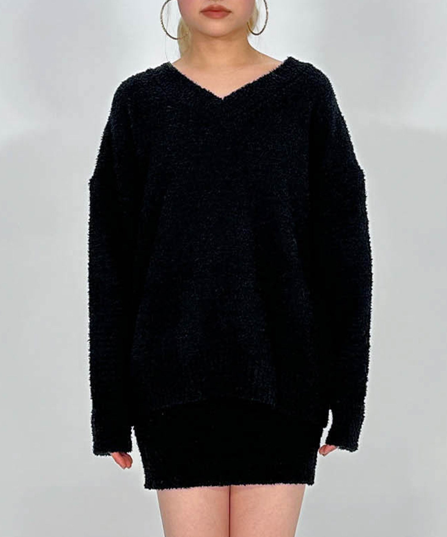 Vネックオーバーニットセットアップ