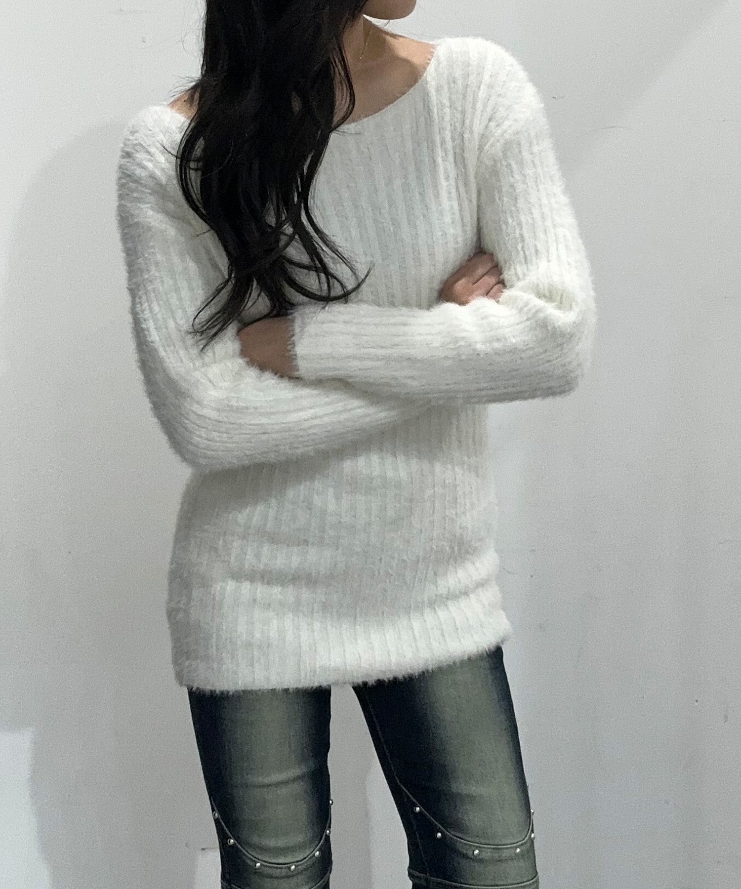 アンゴラ風ロングニットセーター