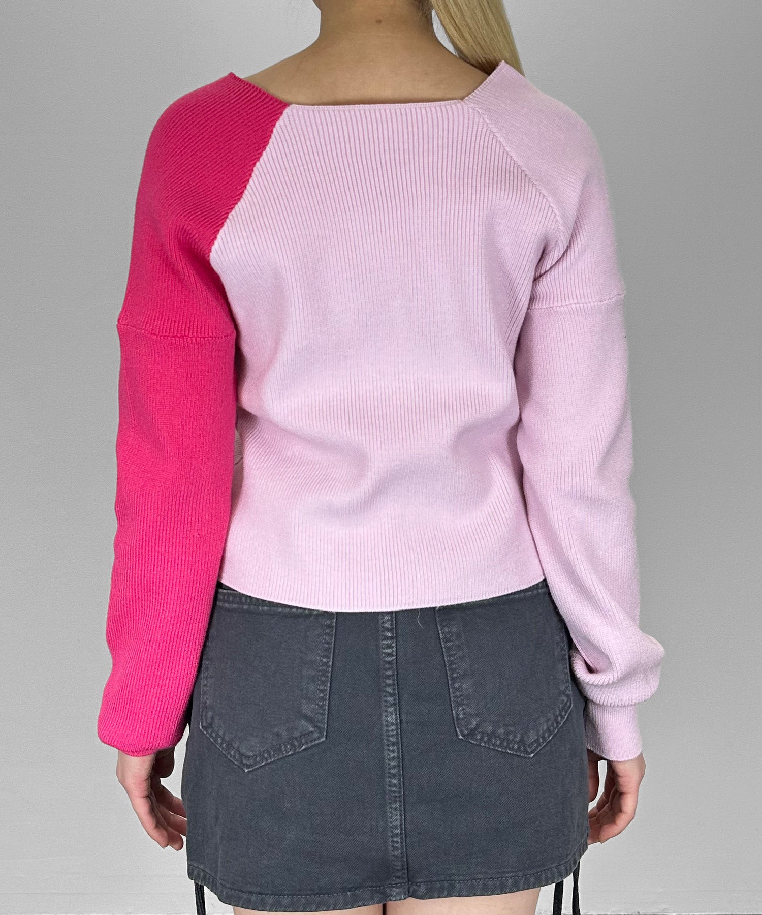 クロスオフショルバイカラーニット