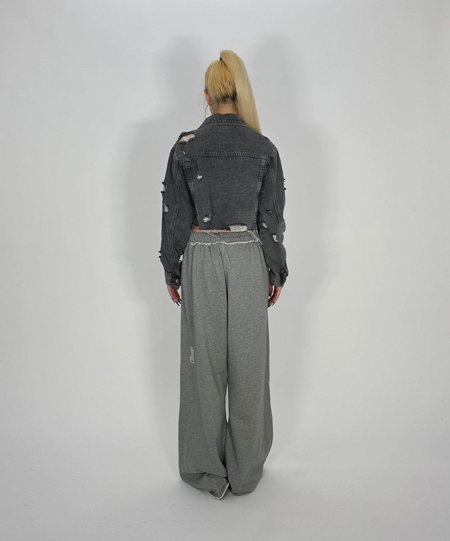 ダメージスウェットパンツ