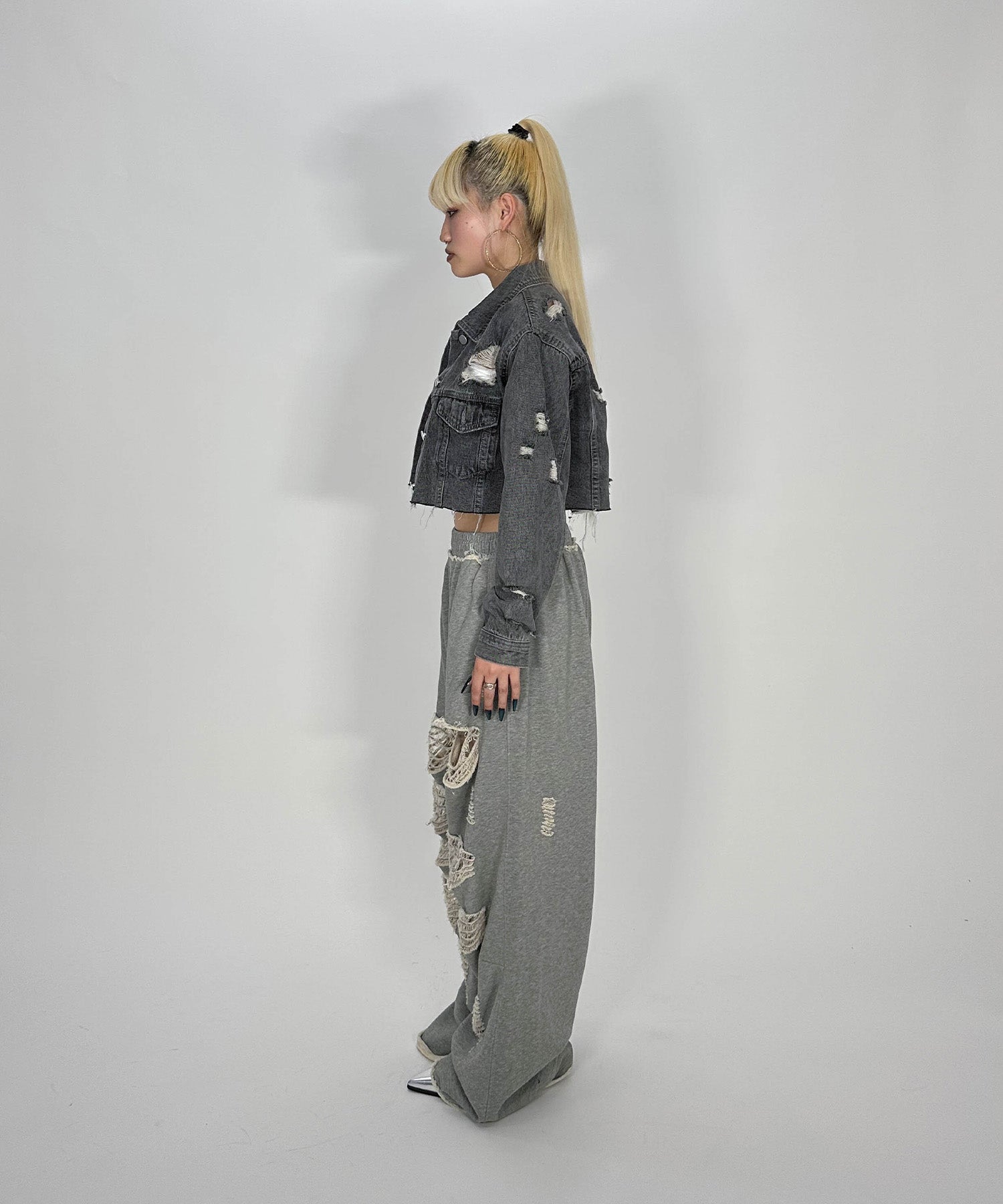 ダメージスウェットパンツ