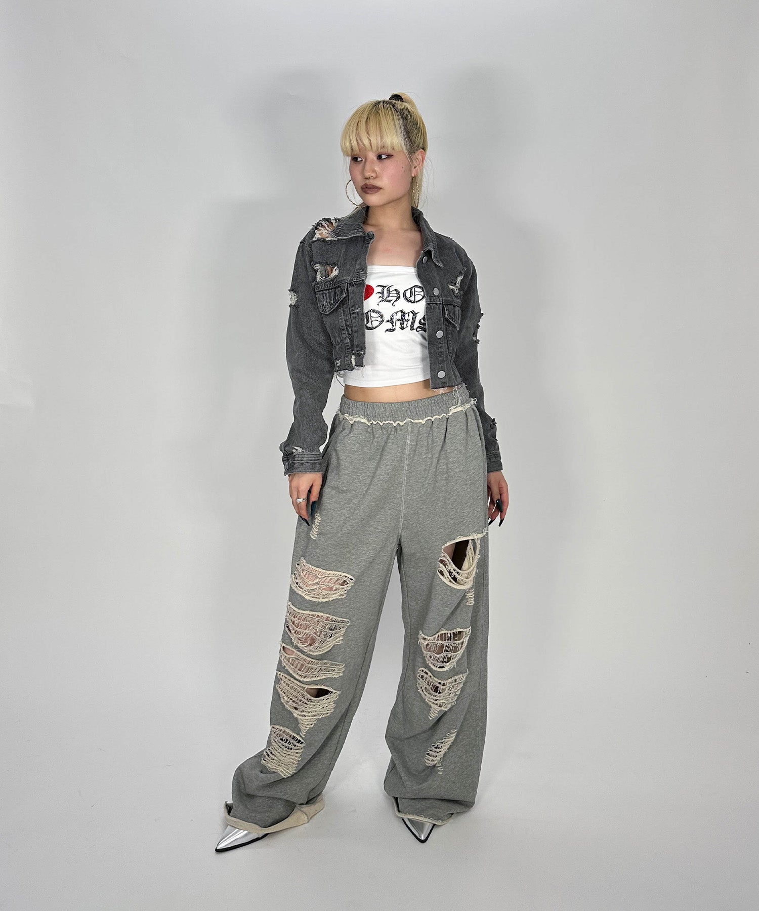 ダメージスウェットパンツ