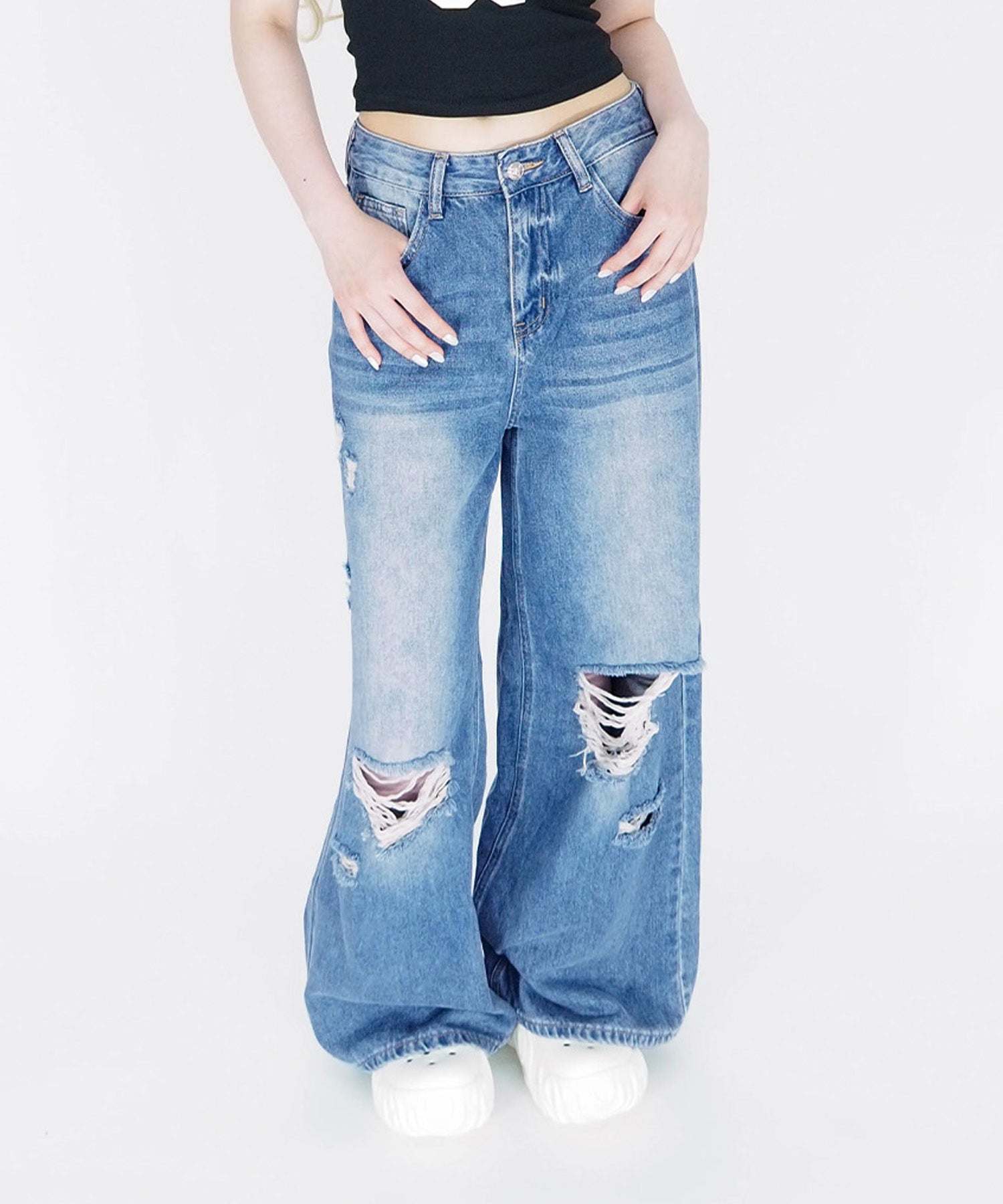 ダメージエンボスデニム