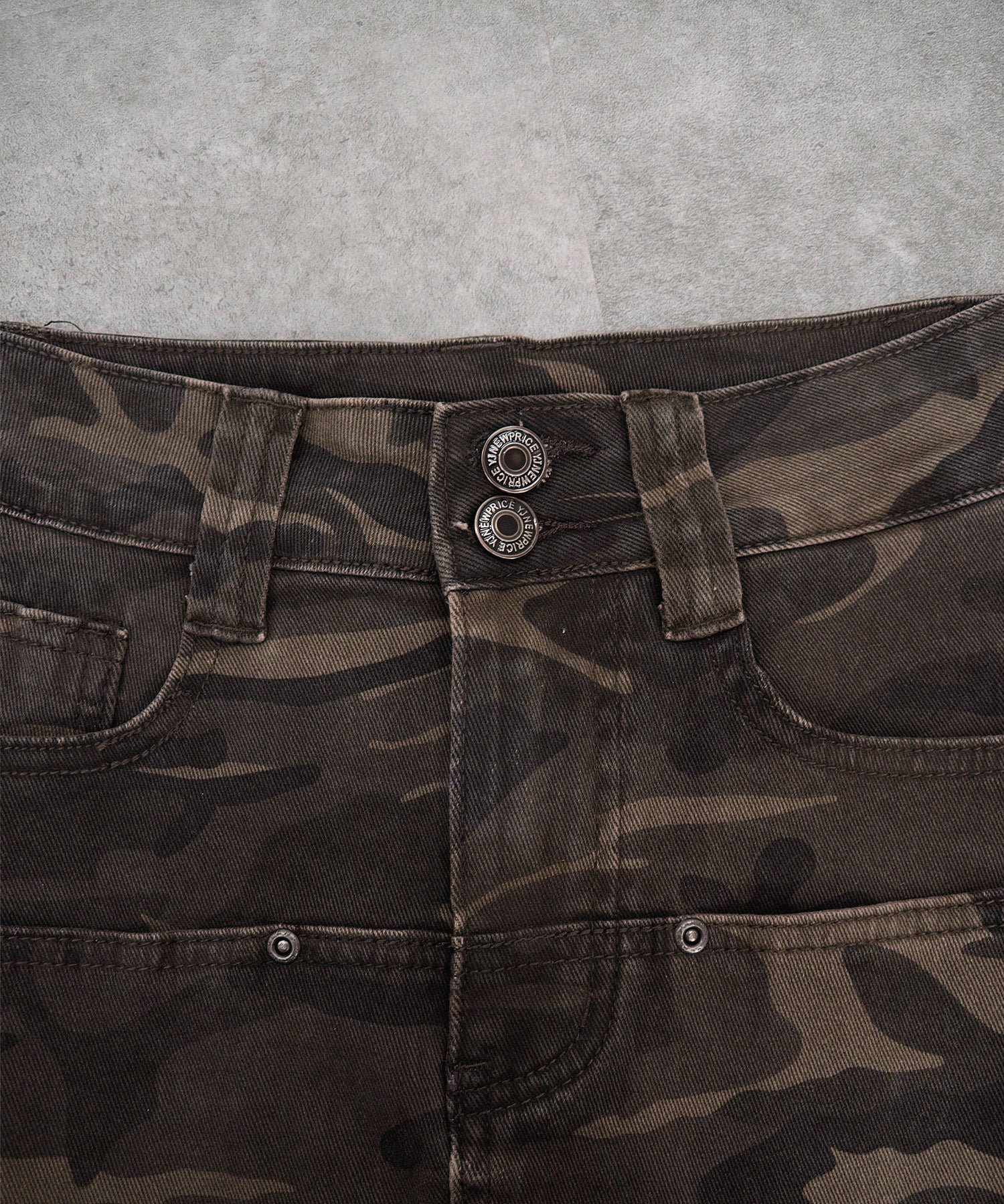 カモ柄ミニスカート