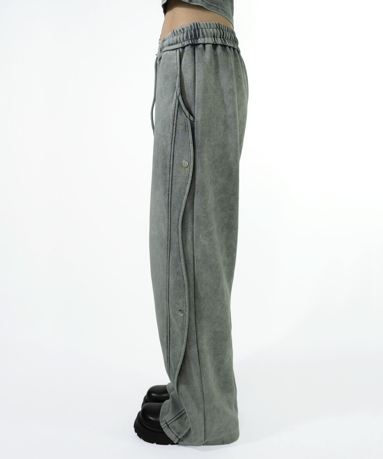 サイドボタンデザイン スウェットパンツ