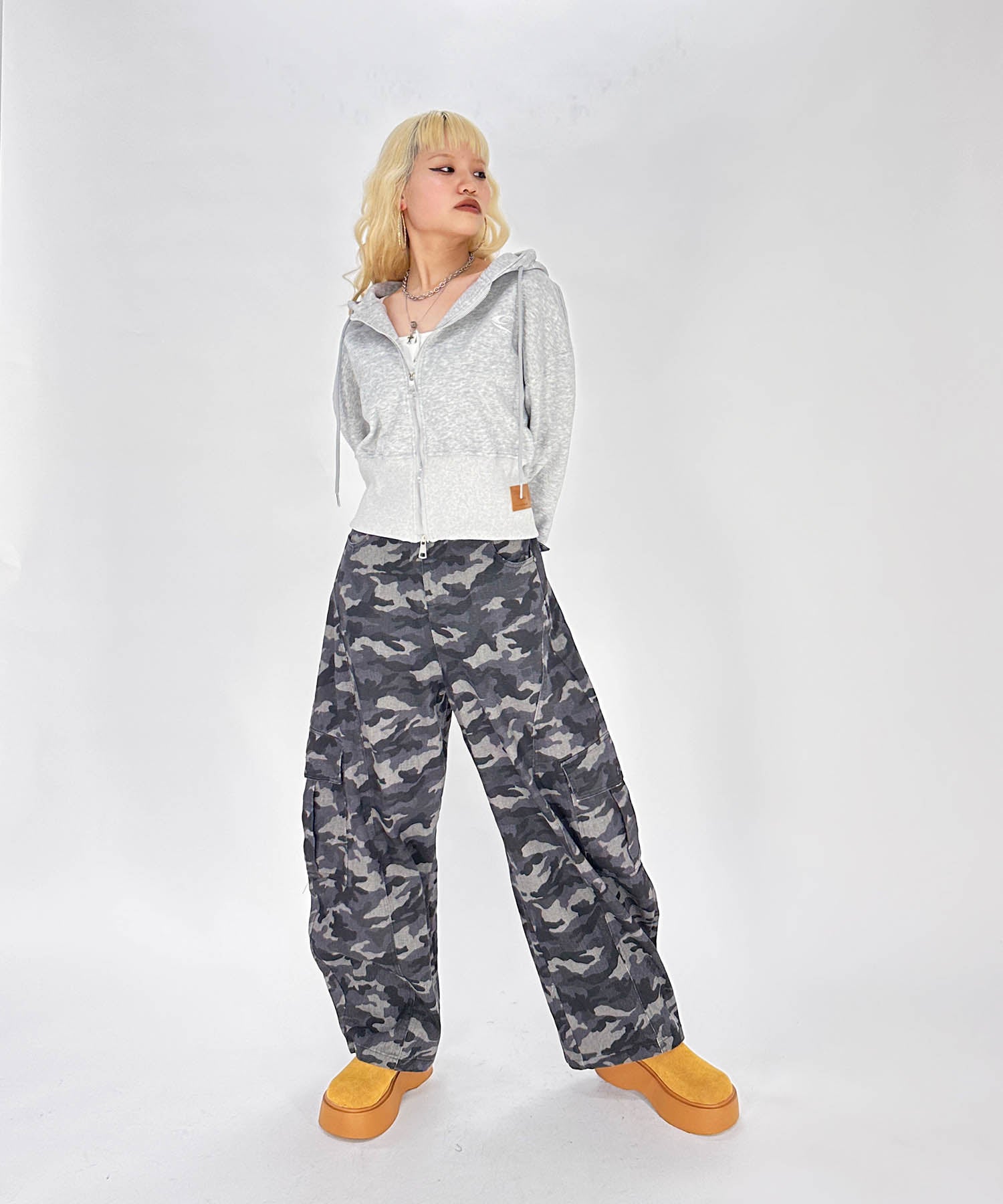 ツーウエイトパーカー