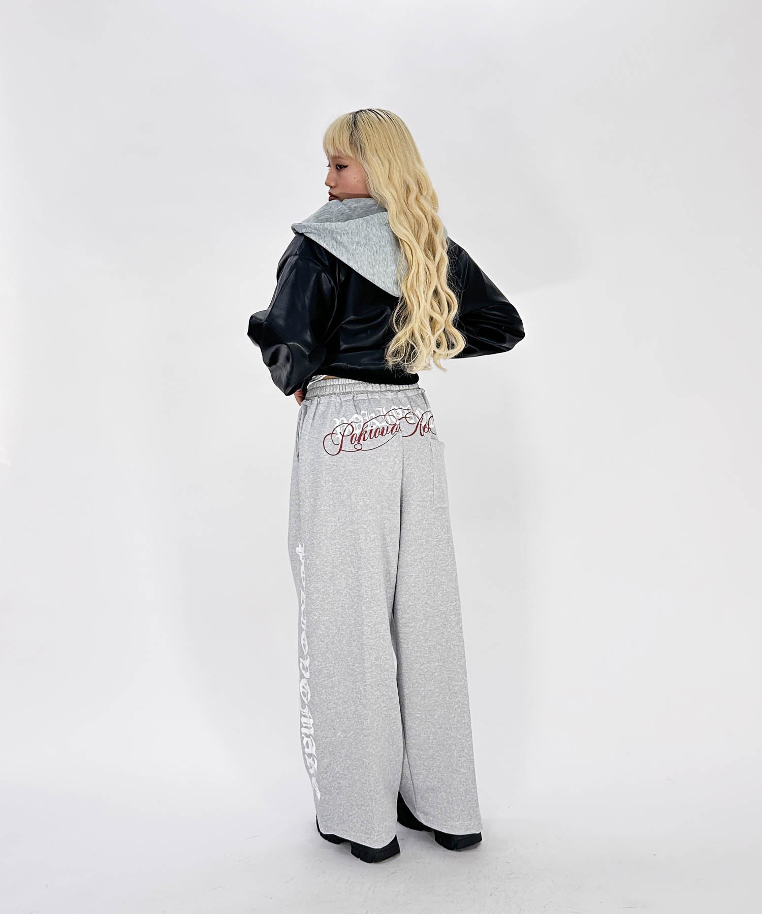 クロムレタリングスウェットパンツ