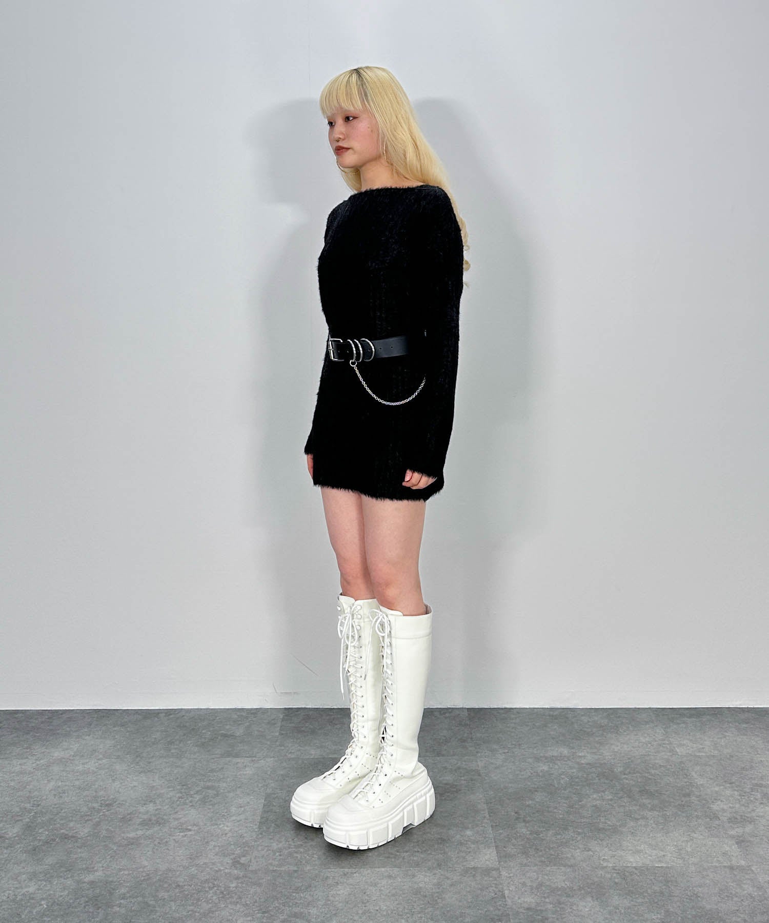 アンゴラ風ロングニットセーター