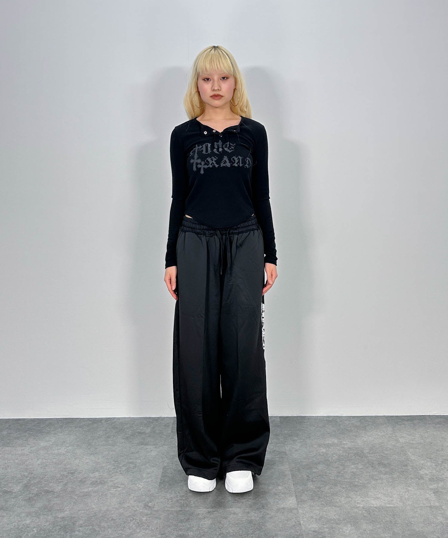 クロムレタリングスウェットパンツ