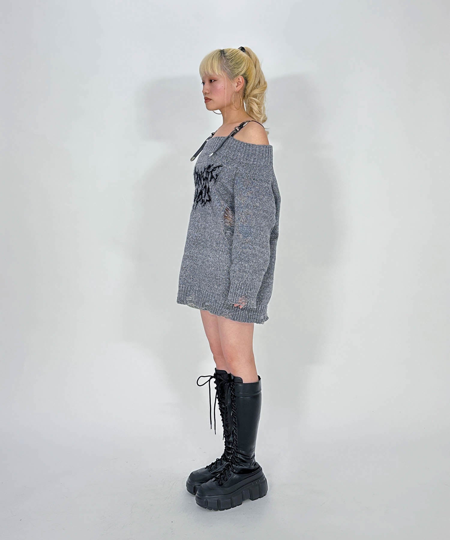 ショルダーベルトダメージニット