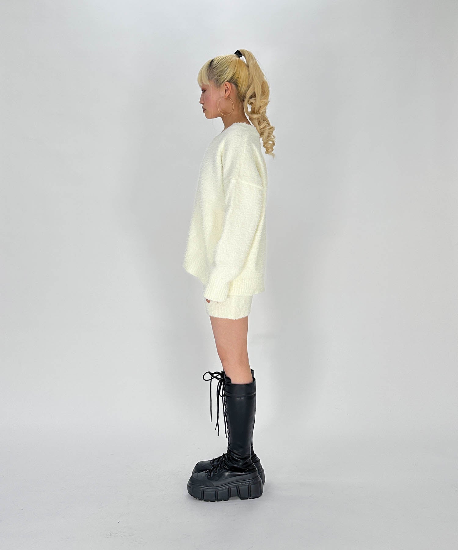 Vネックオーバーニットセットアップ