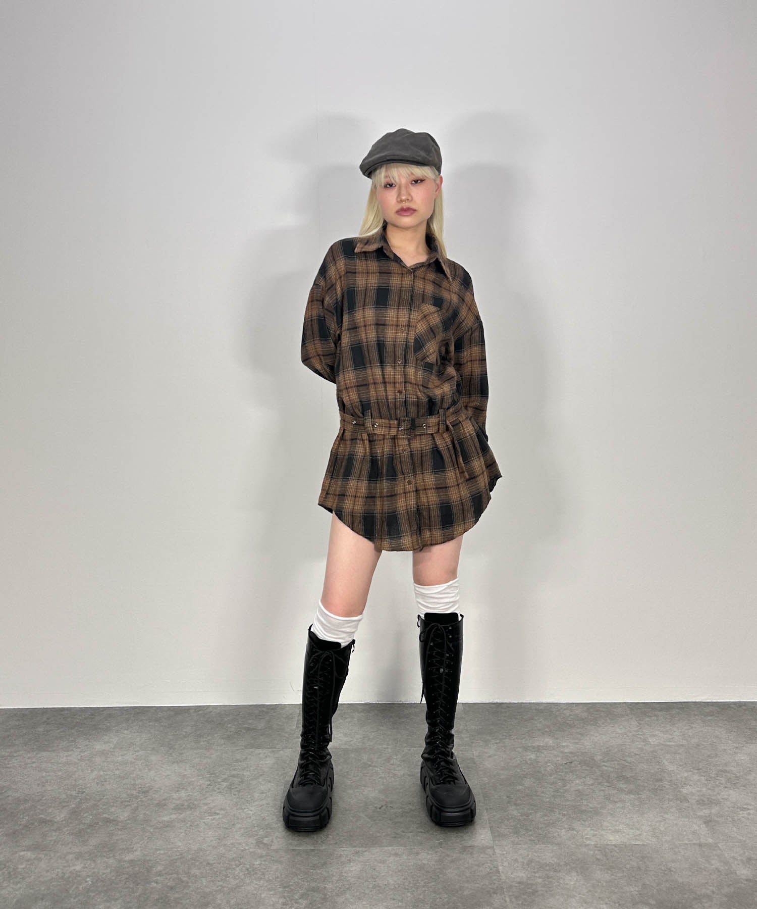 ベルトチェックシャツ