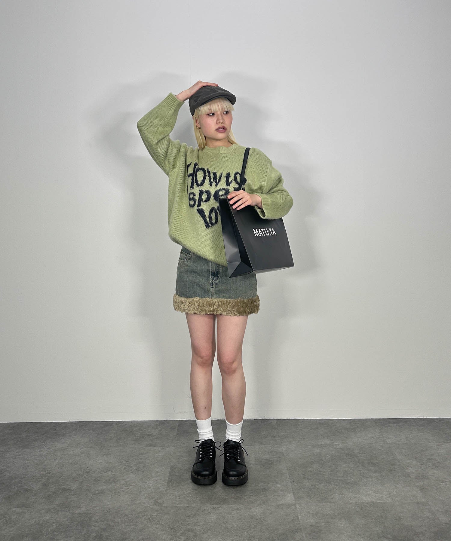 ハートレタリングニット