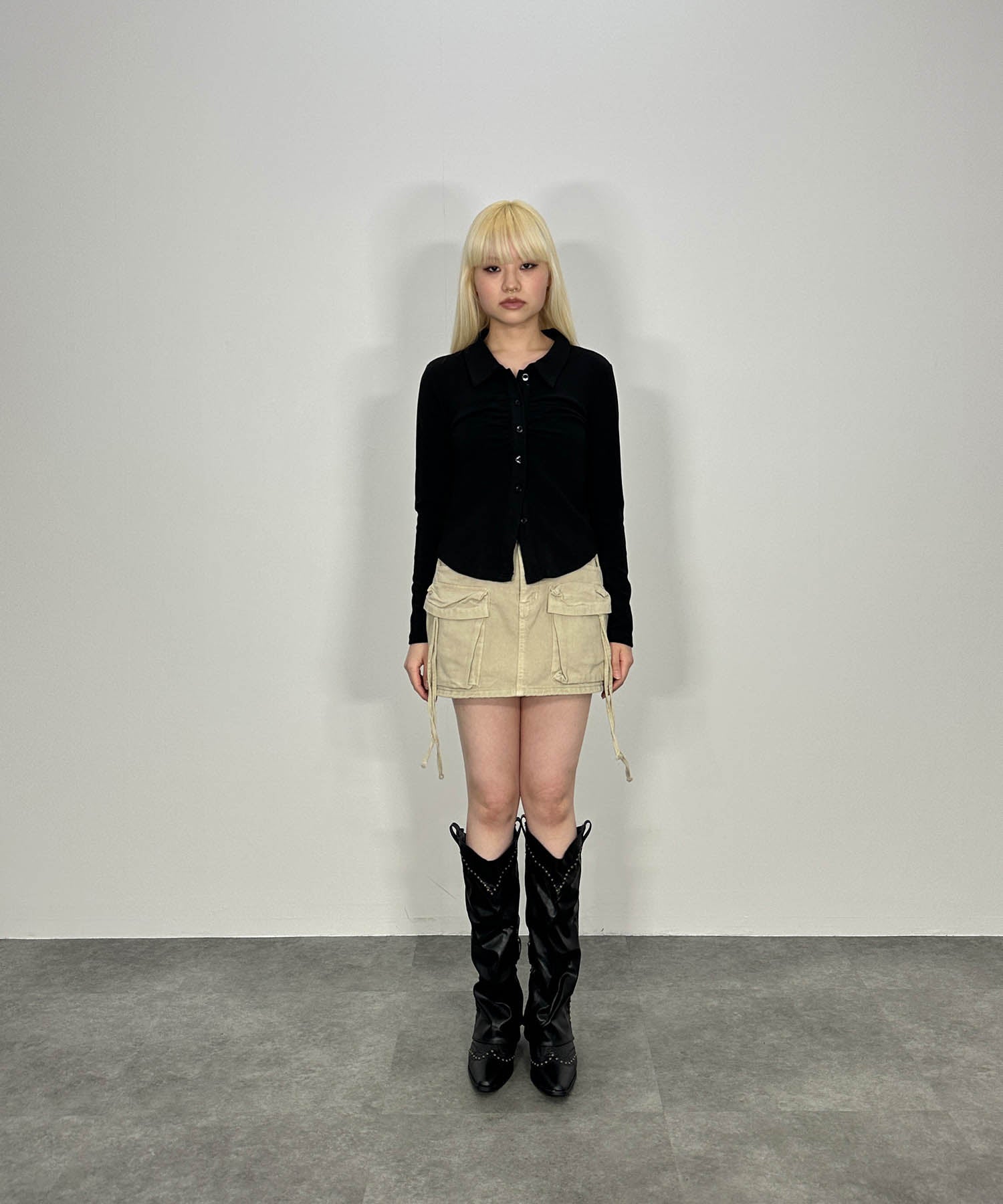 ボタンシャーリングシャツデザイントップス