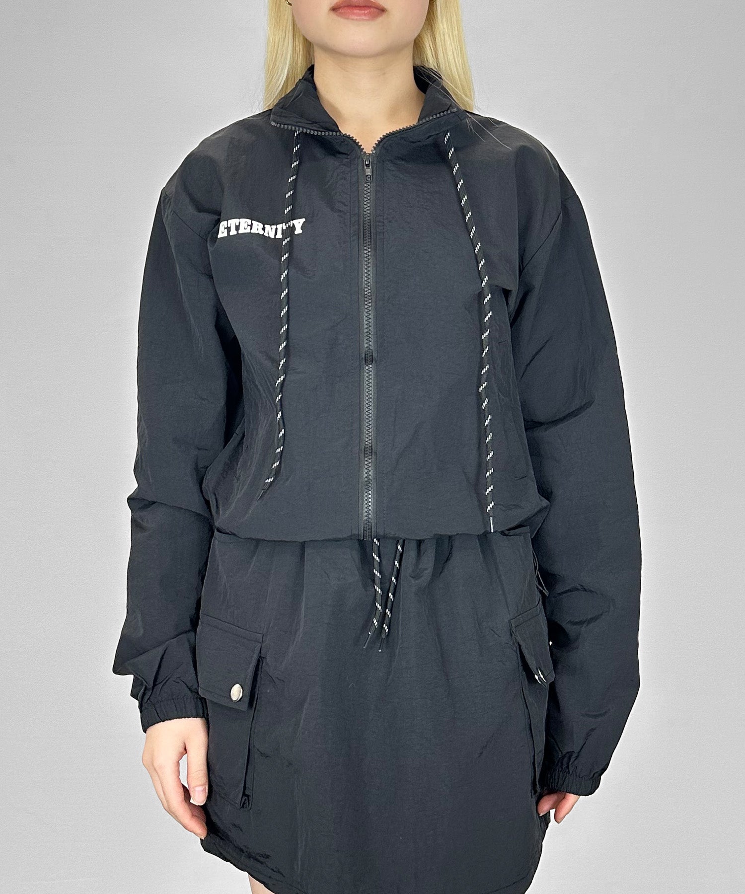 ナイロンジップジャケット