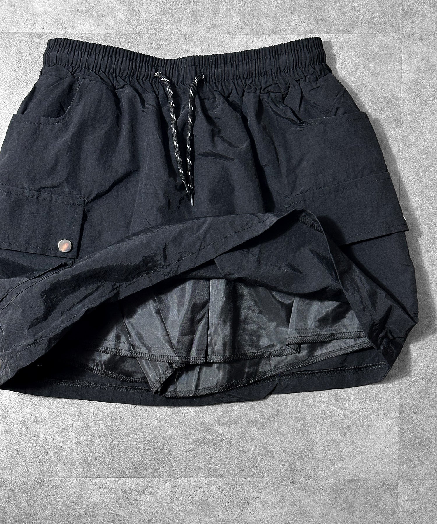 ナイロンマルチポケットスカート