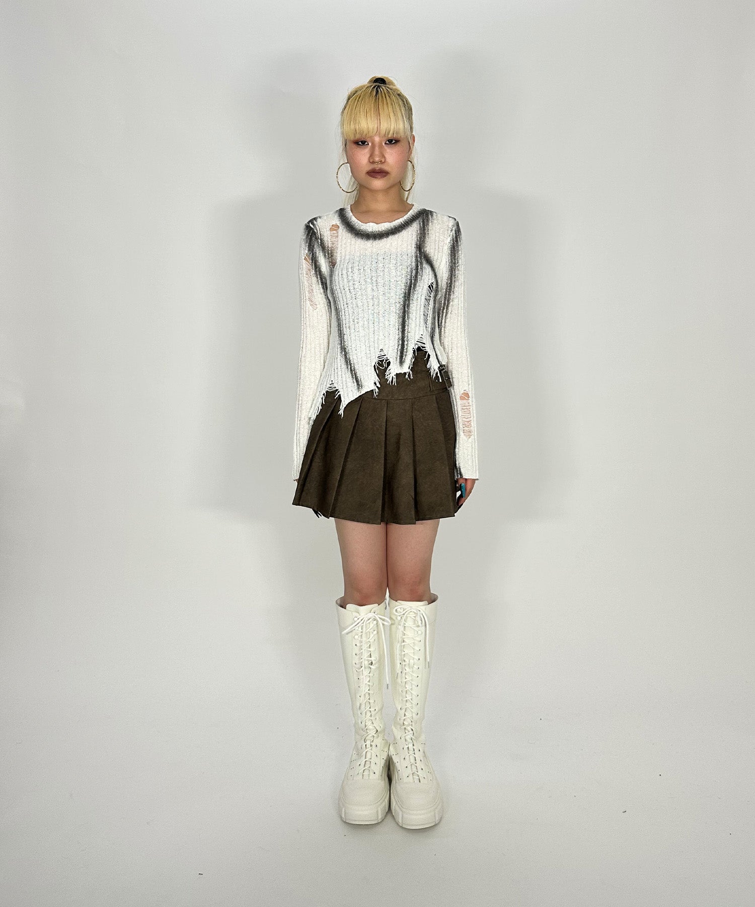 アシンメトリーダメージニット