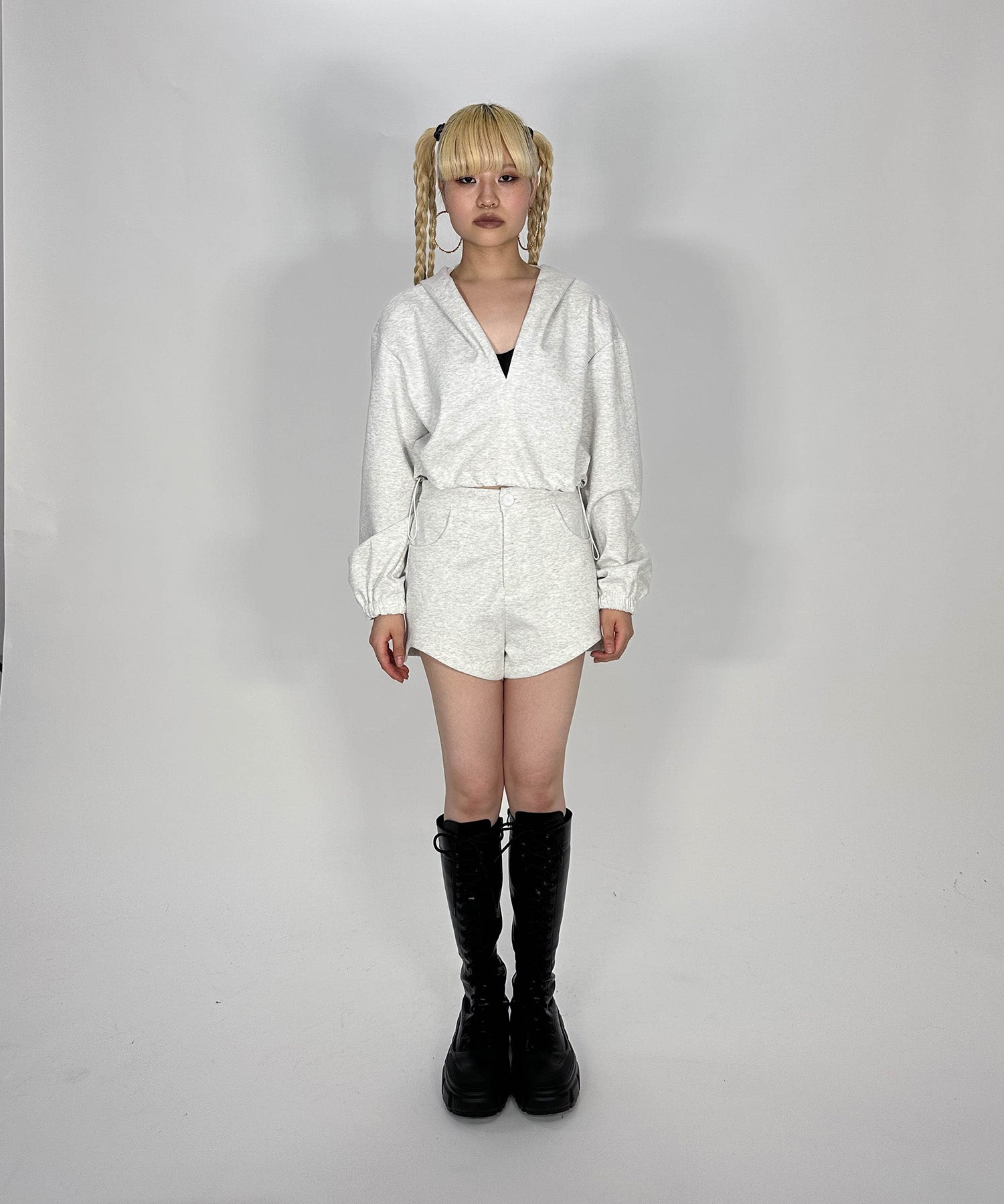 フード付きスウェットセットアップ