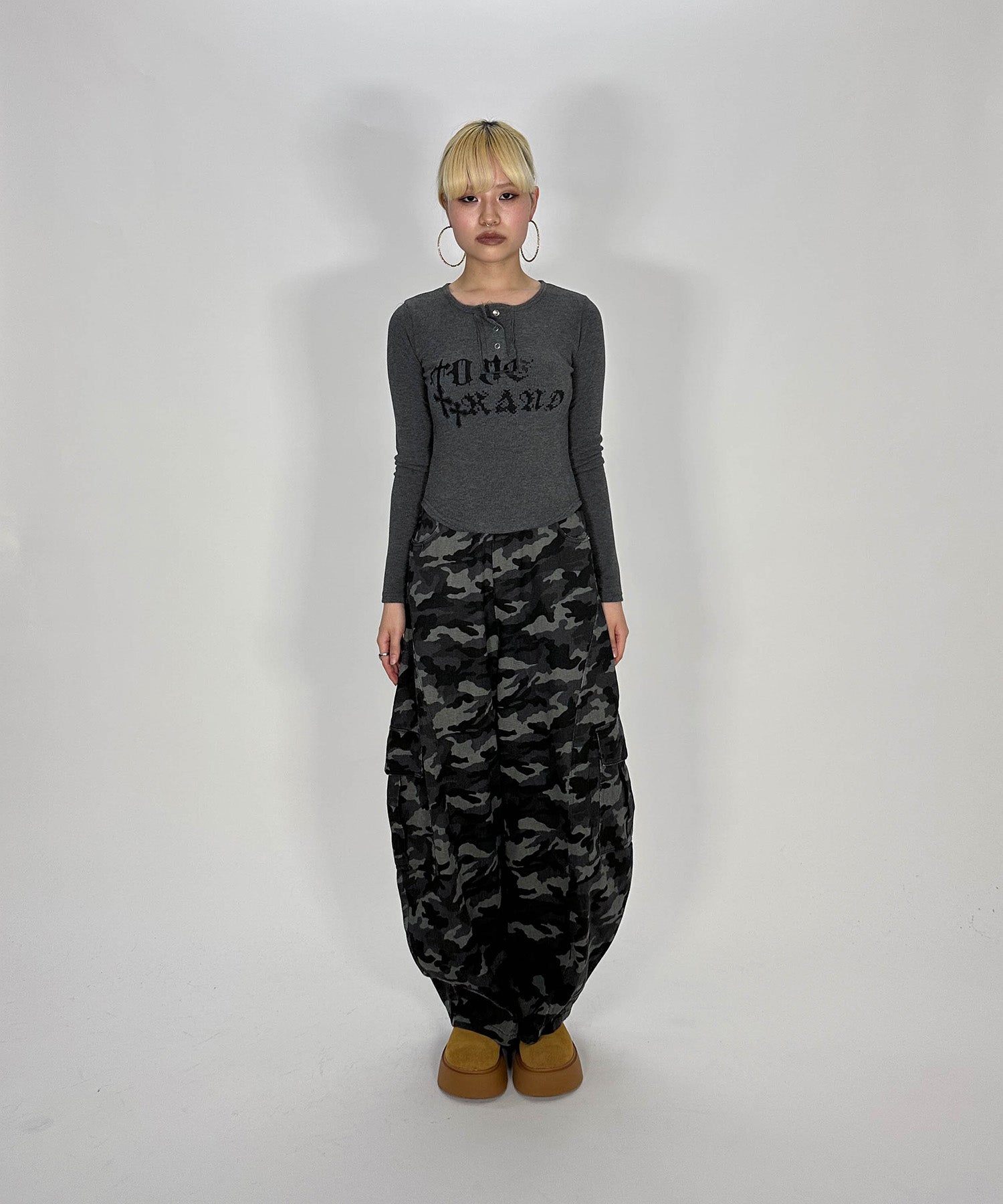 カモ柄バルーンパンツ