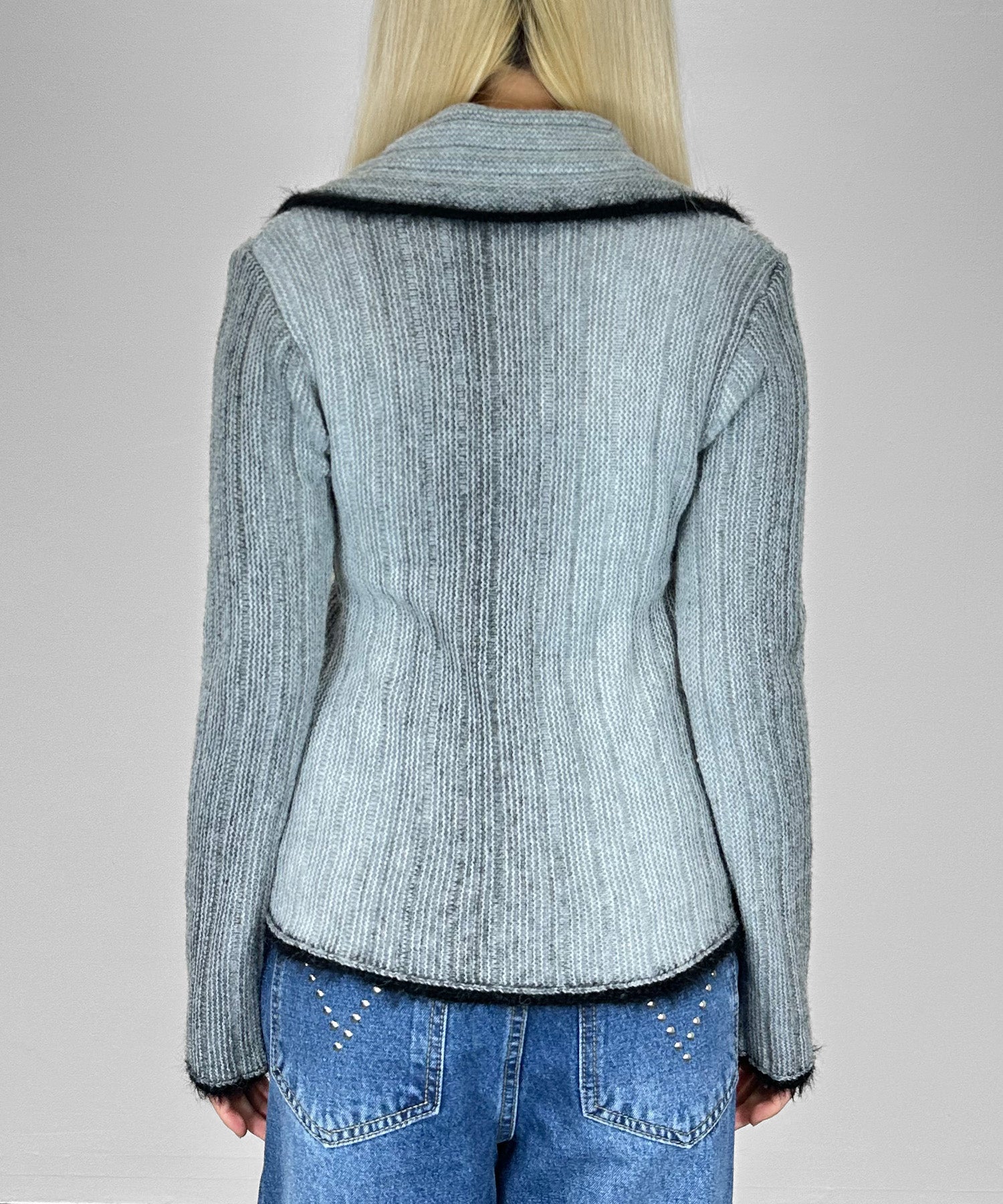 ファートリムジップトップス