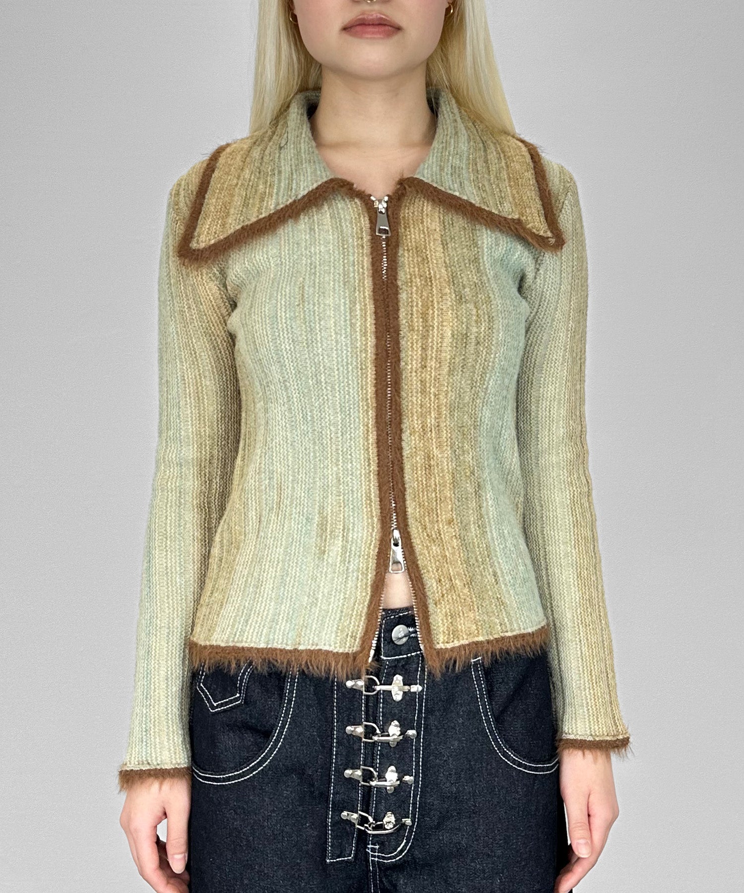 ファートリムジップトップス