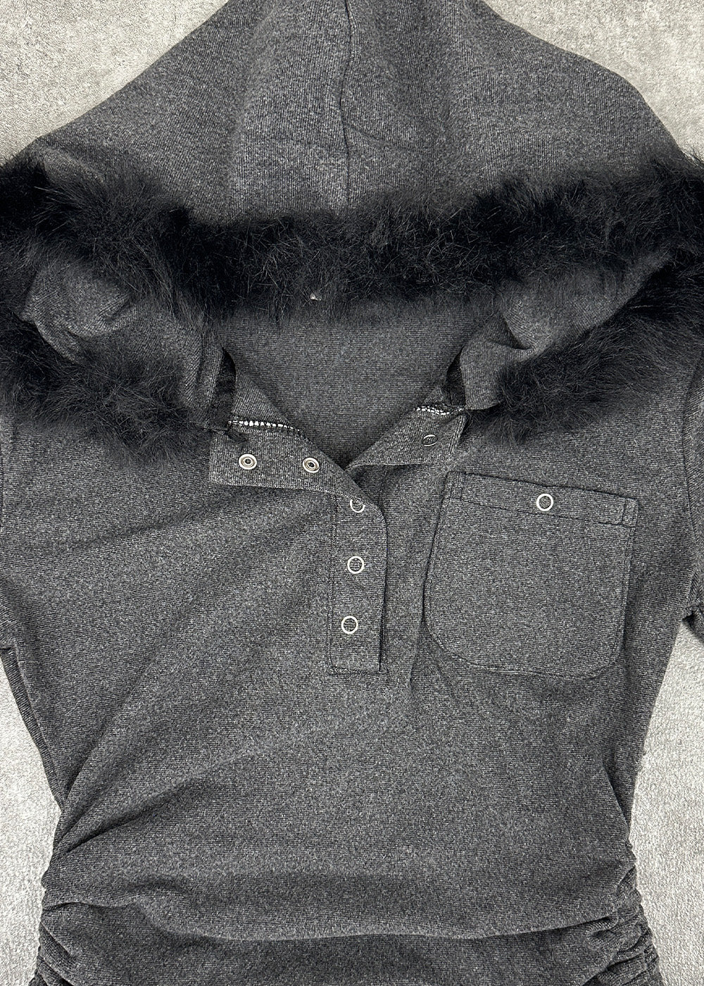 ファー付きフードピチスウェットトップス