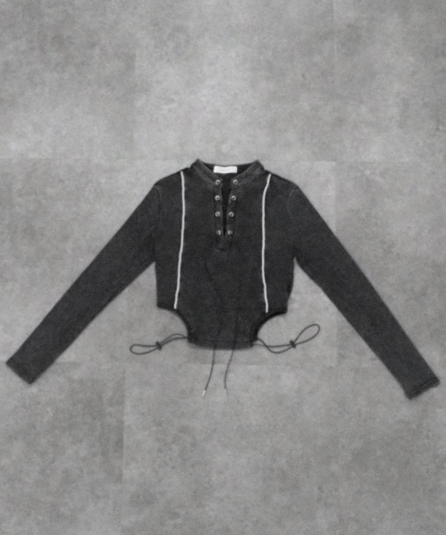 ウォッシュドレースアップトップス