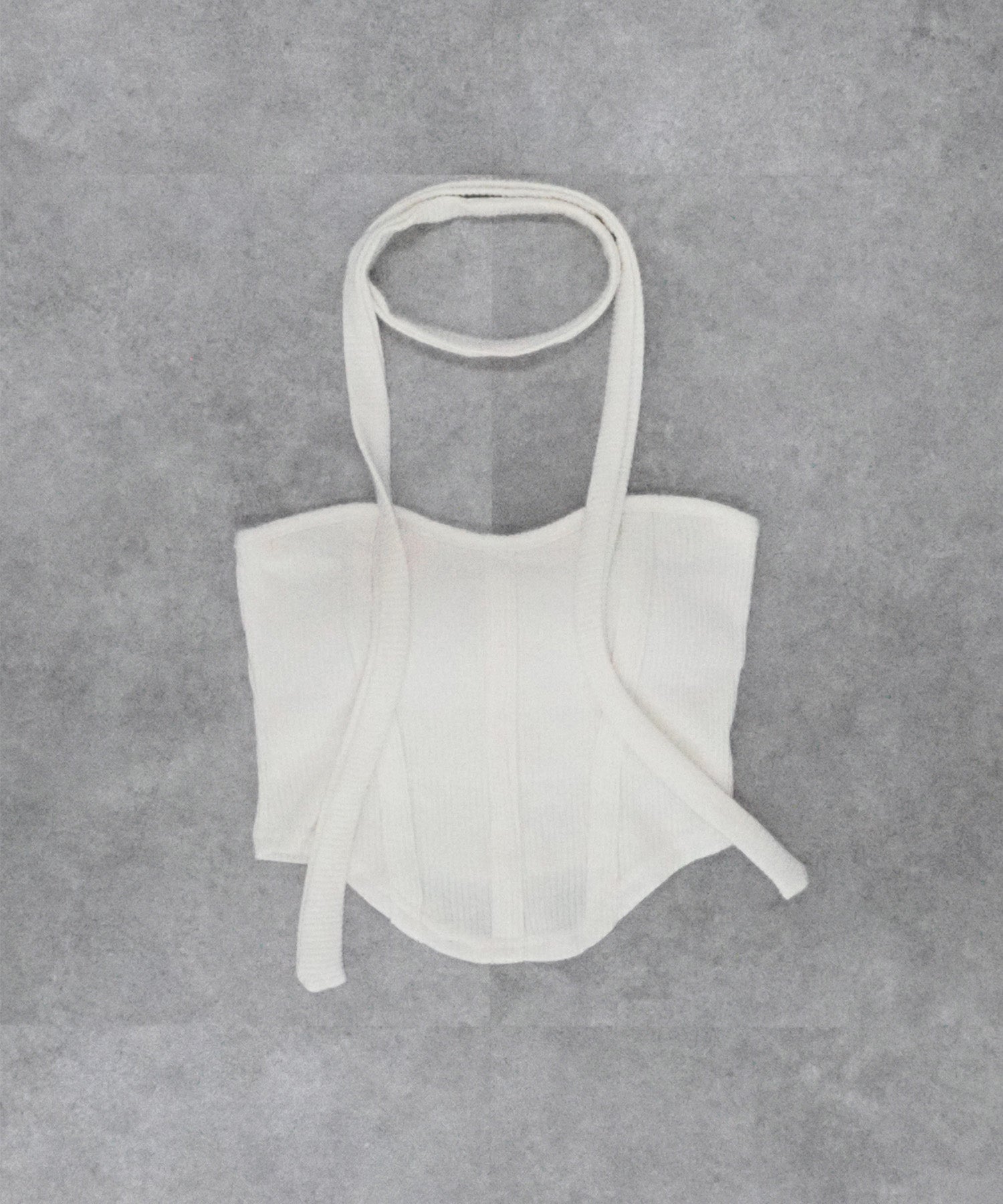 カップ付きチューブトップ