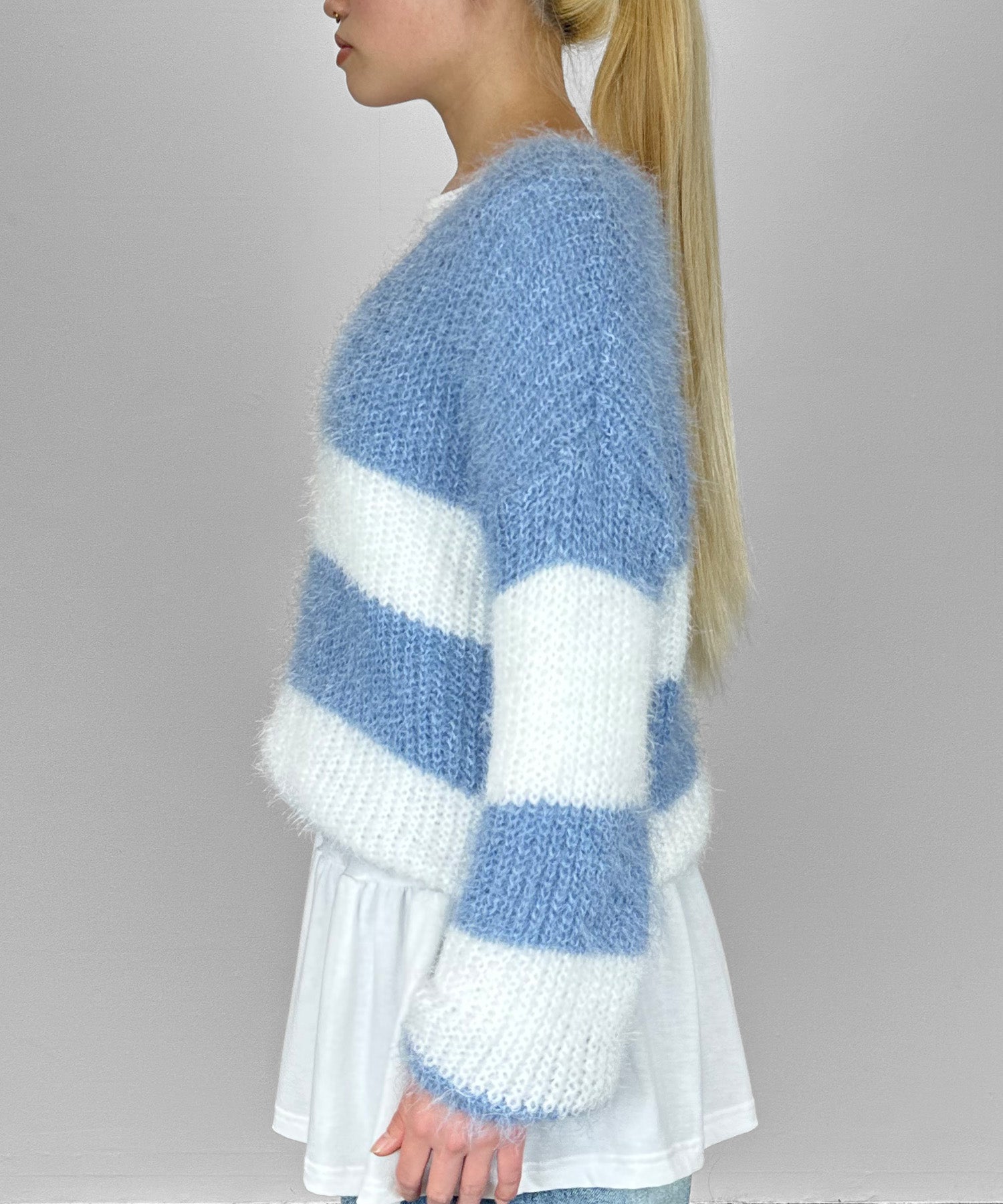 ワイドボーダーVネックニット