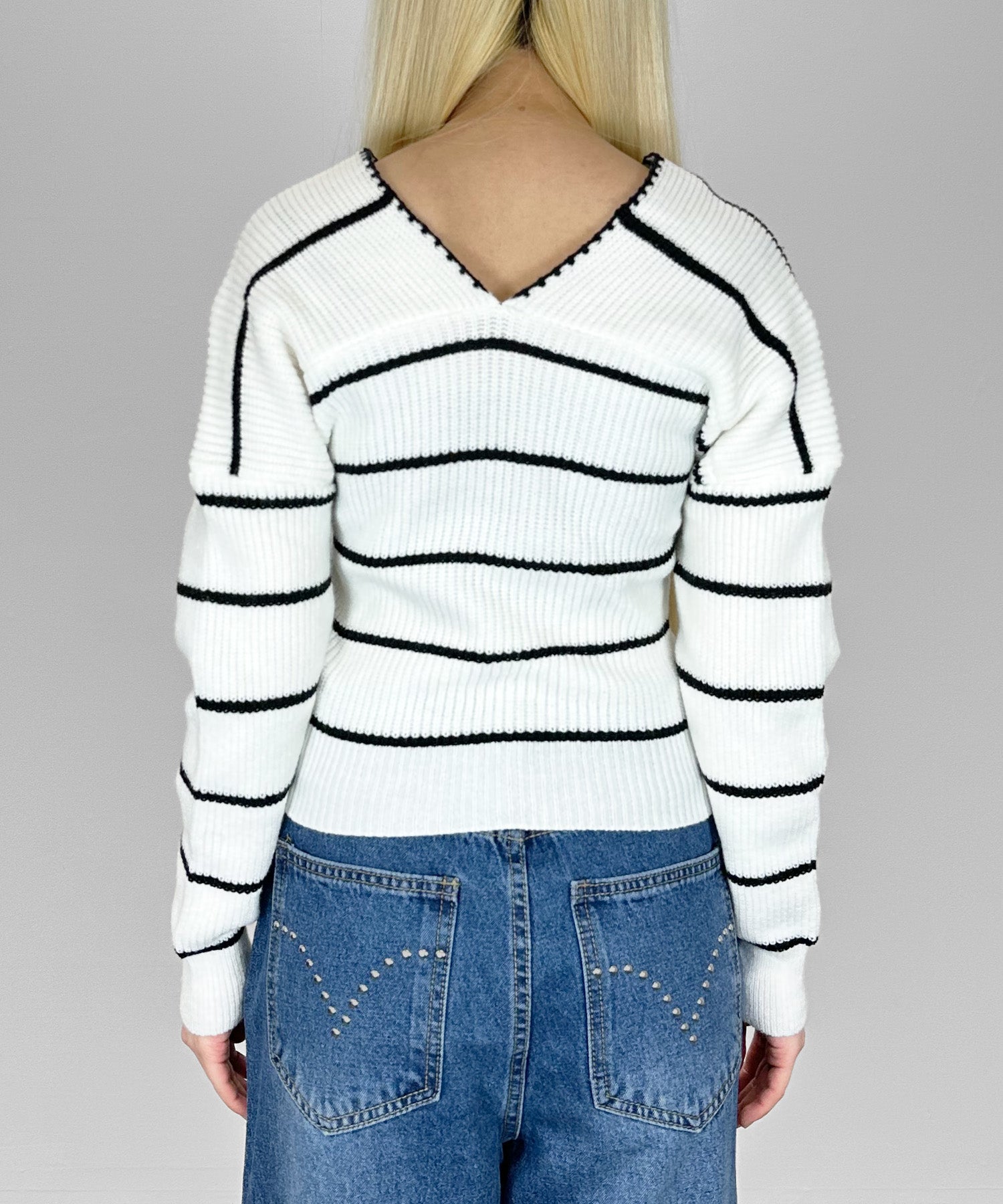 クロスオフショルストライプニット