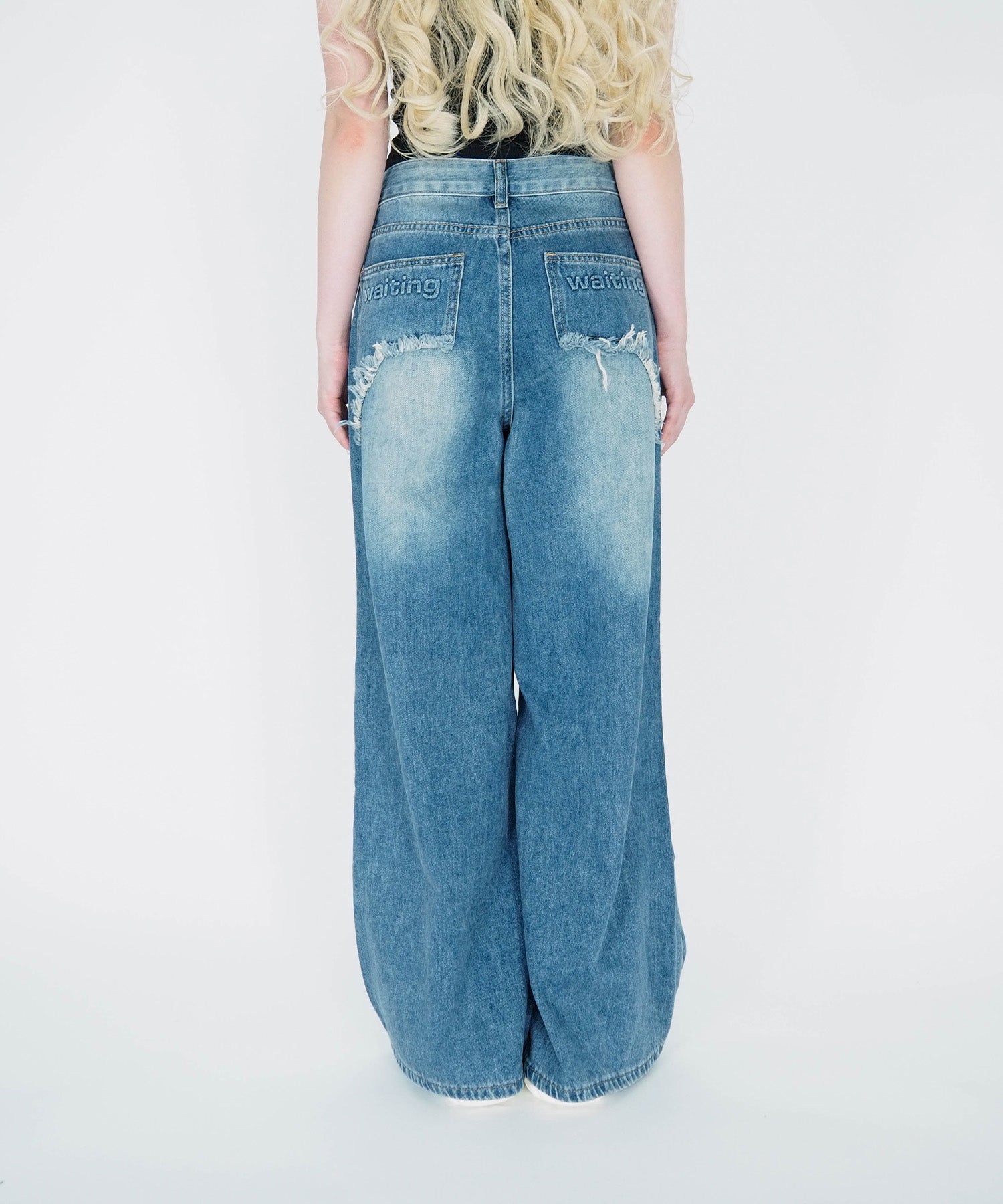 ダメージエンボスデニム