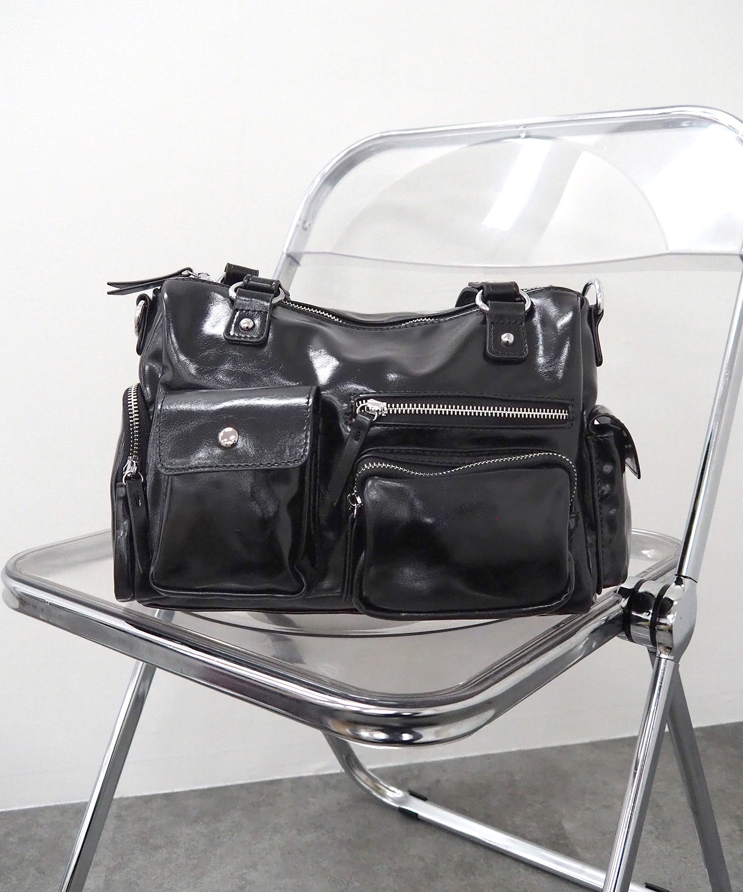 マルチポケット合皮バッグ