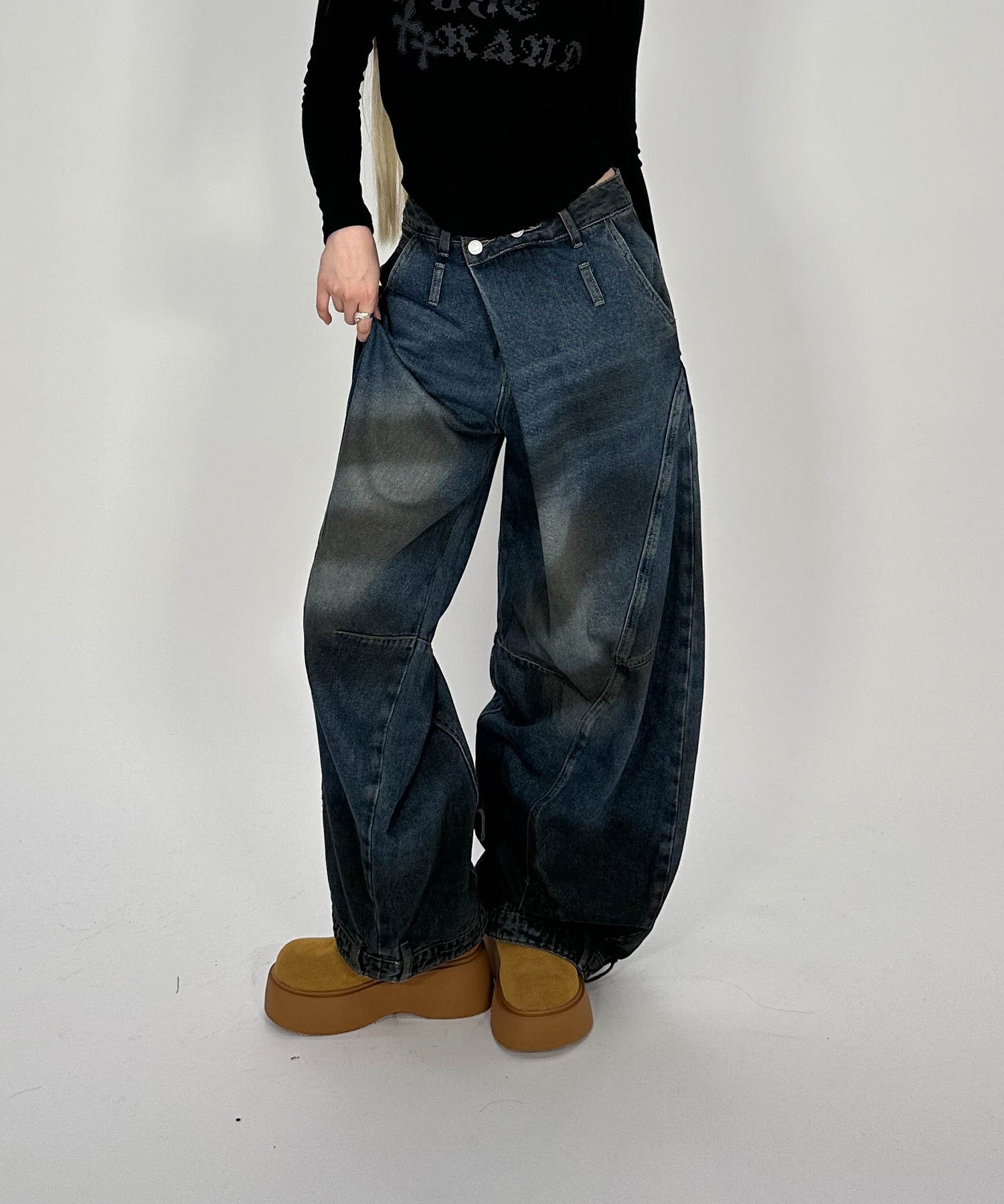 ダブルウエストバルーンデニム