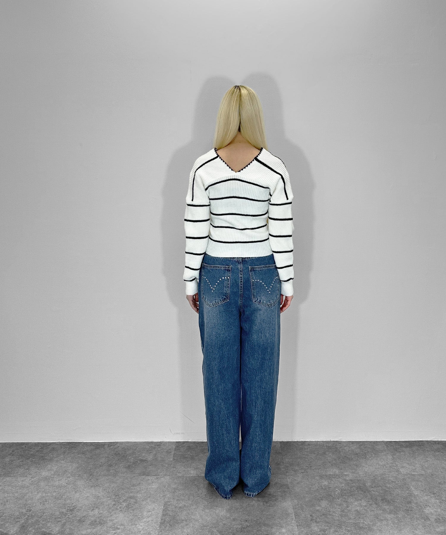 クロスオフショルストライプニット