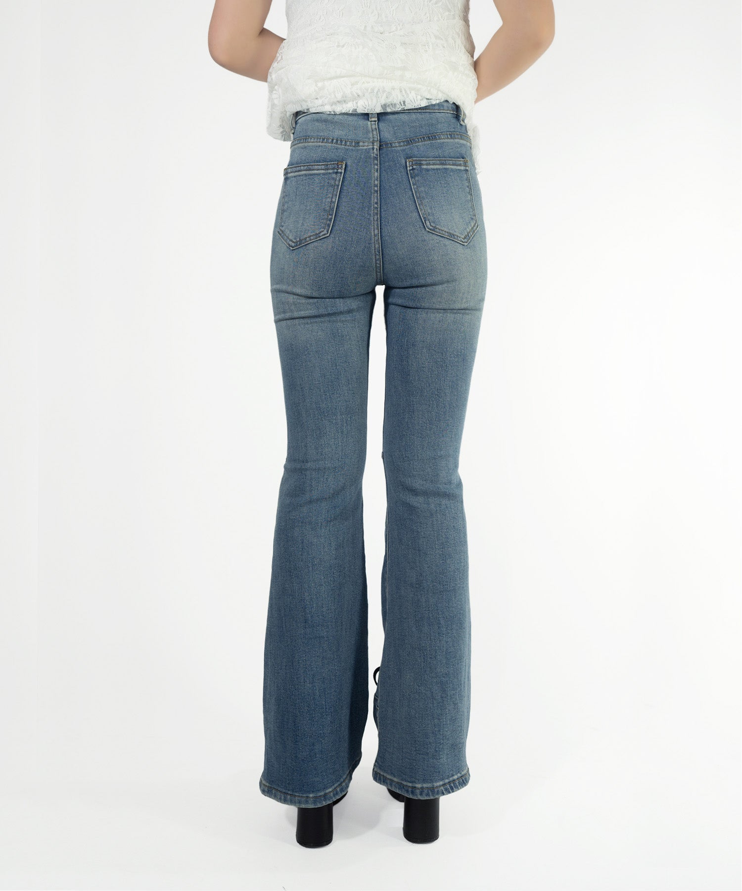 レースアップストレッチフレアパンツ