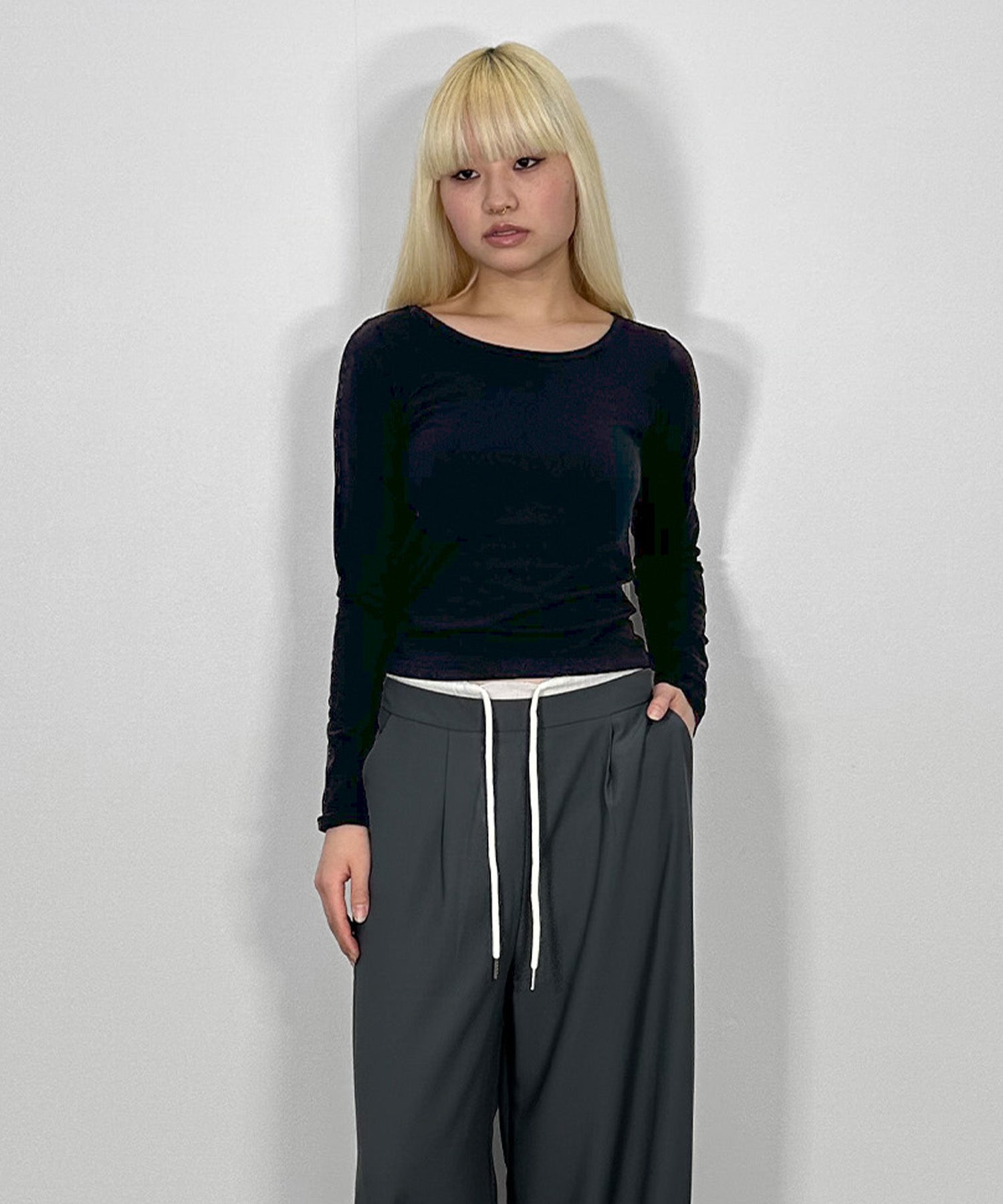 バックダブルストラップロングTシャツ