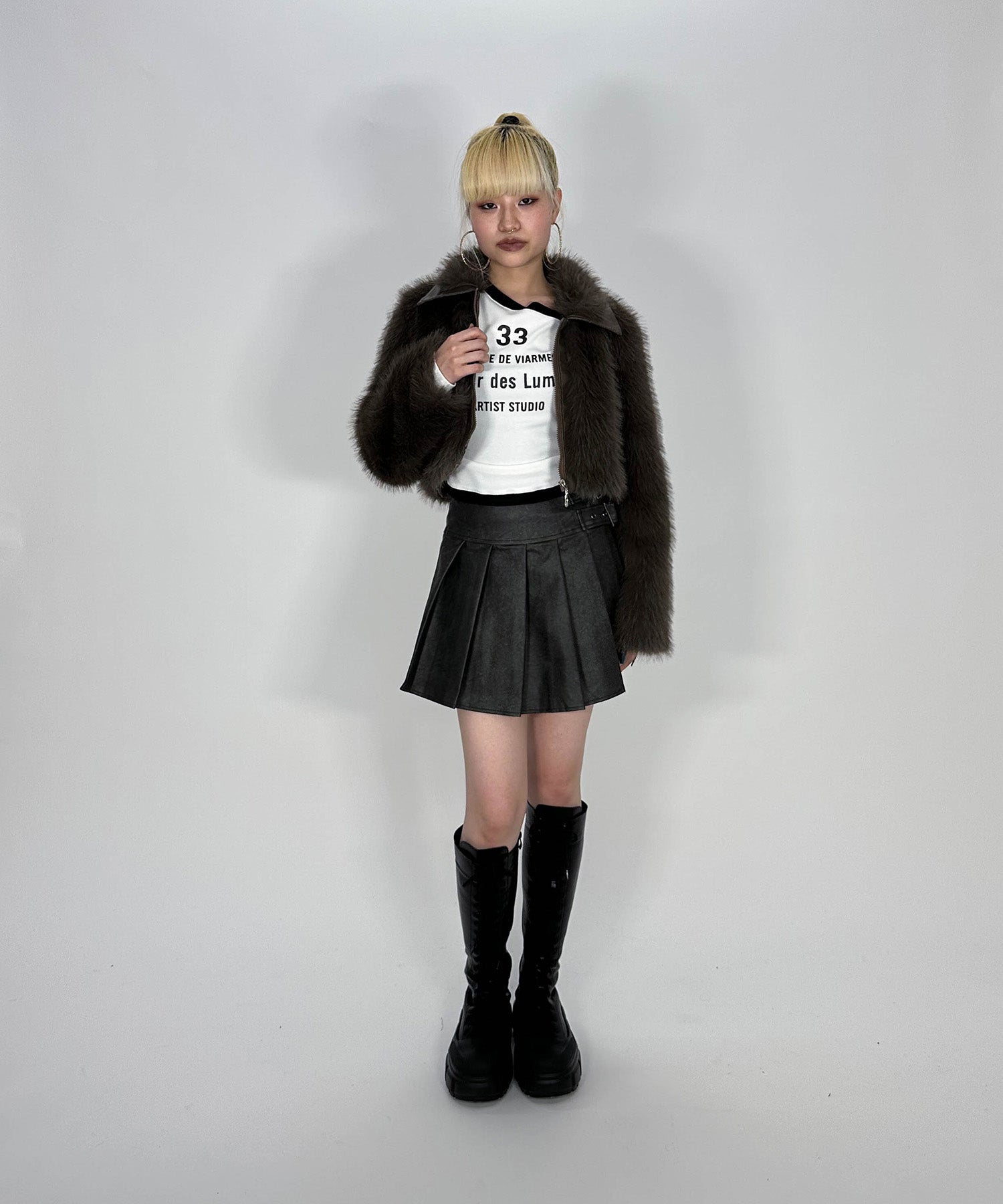 レザープリーツスカート