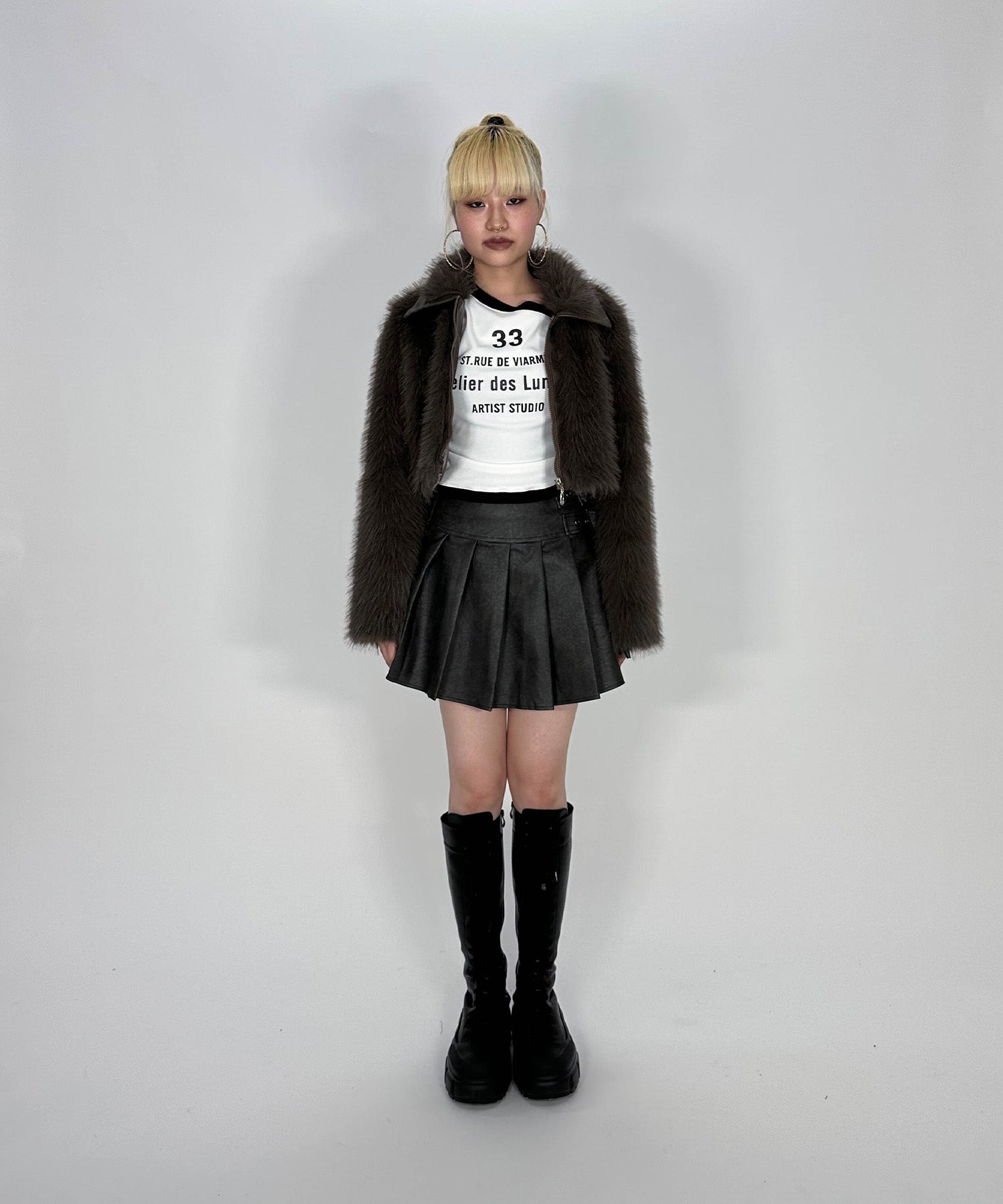 レザープリーツスカート