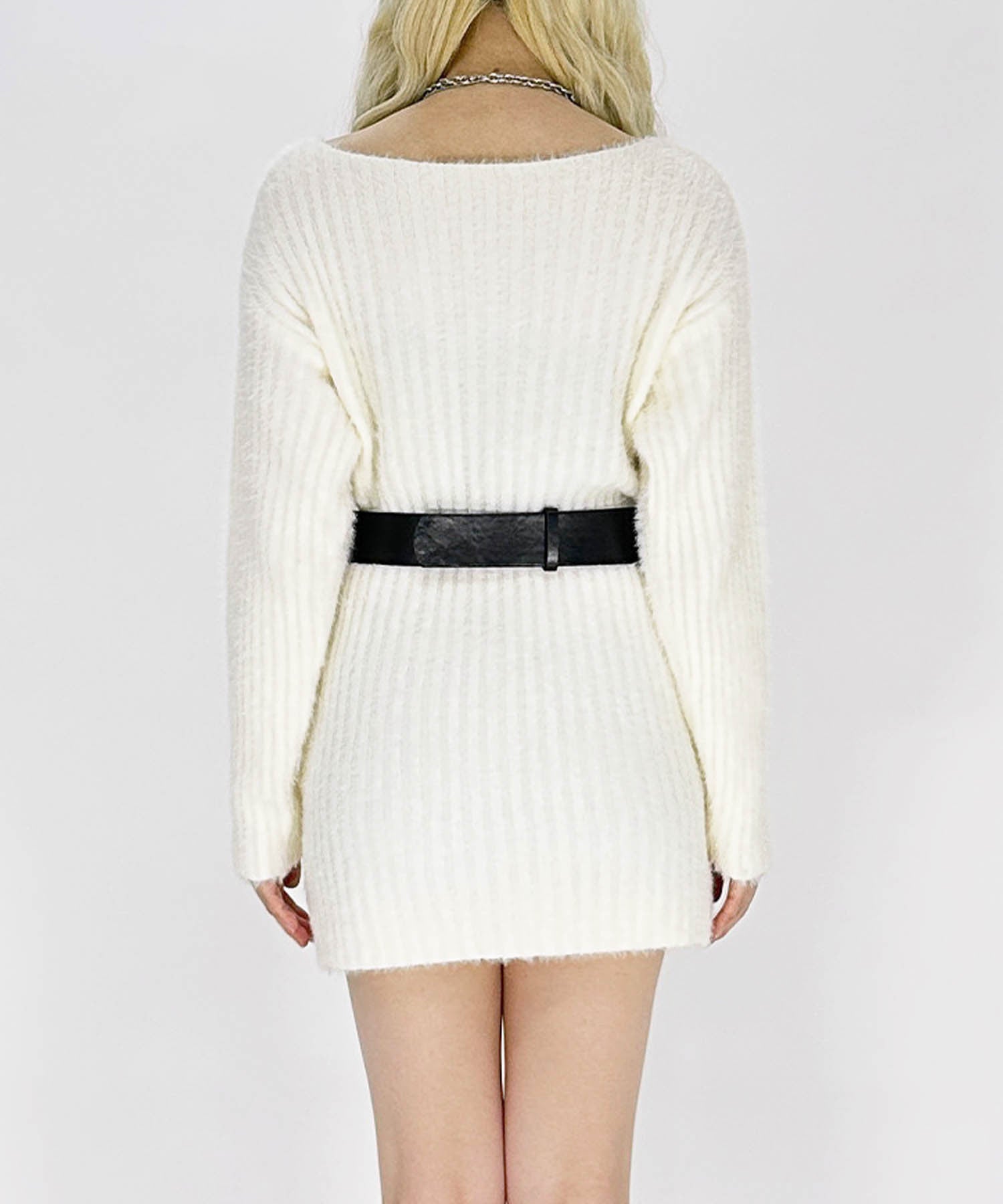 アンゴラ風ロングニットセーター