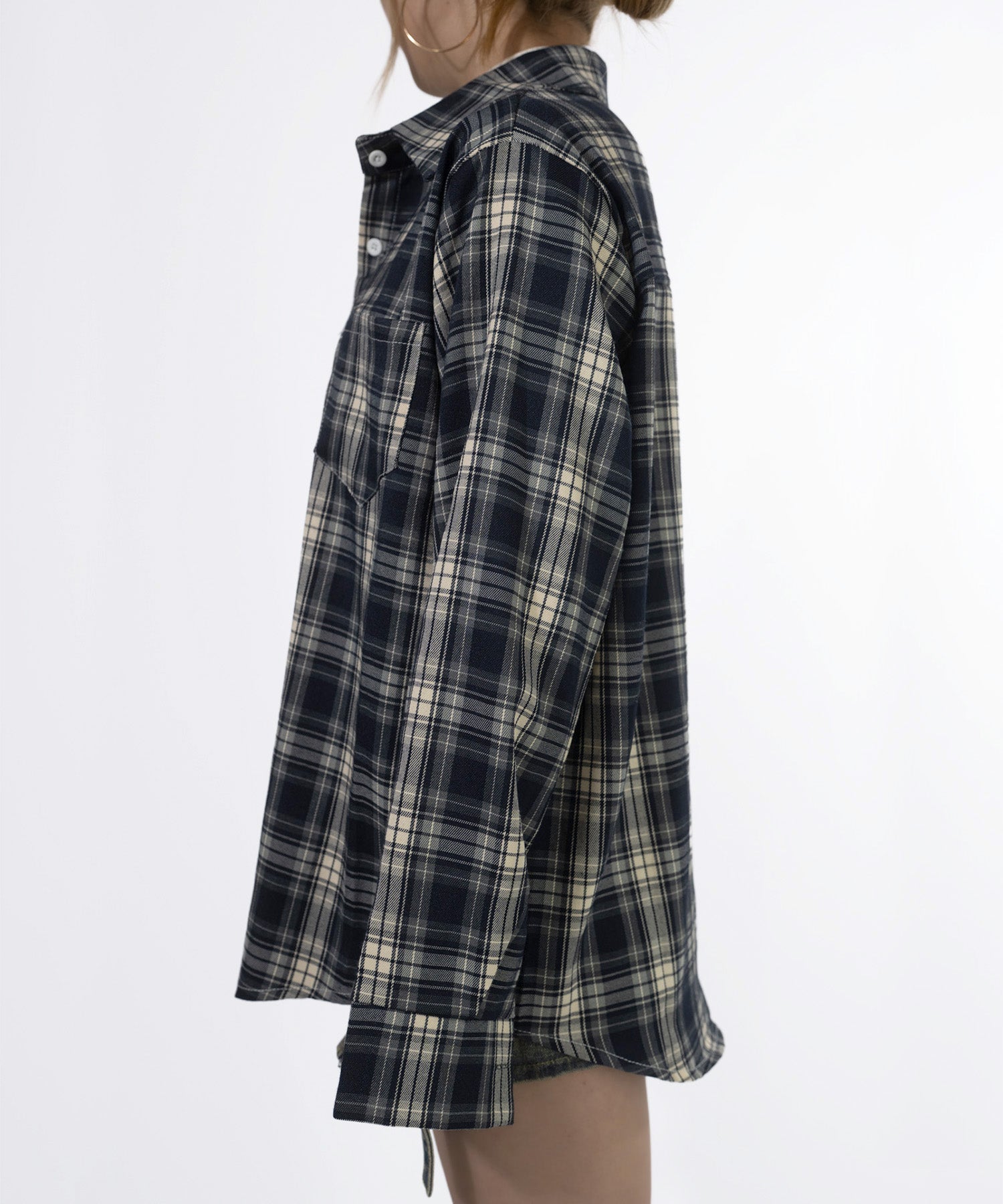 オーバーサイズチェックシャツ