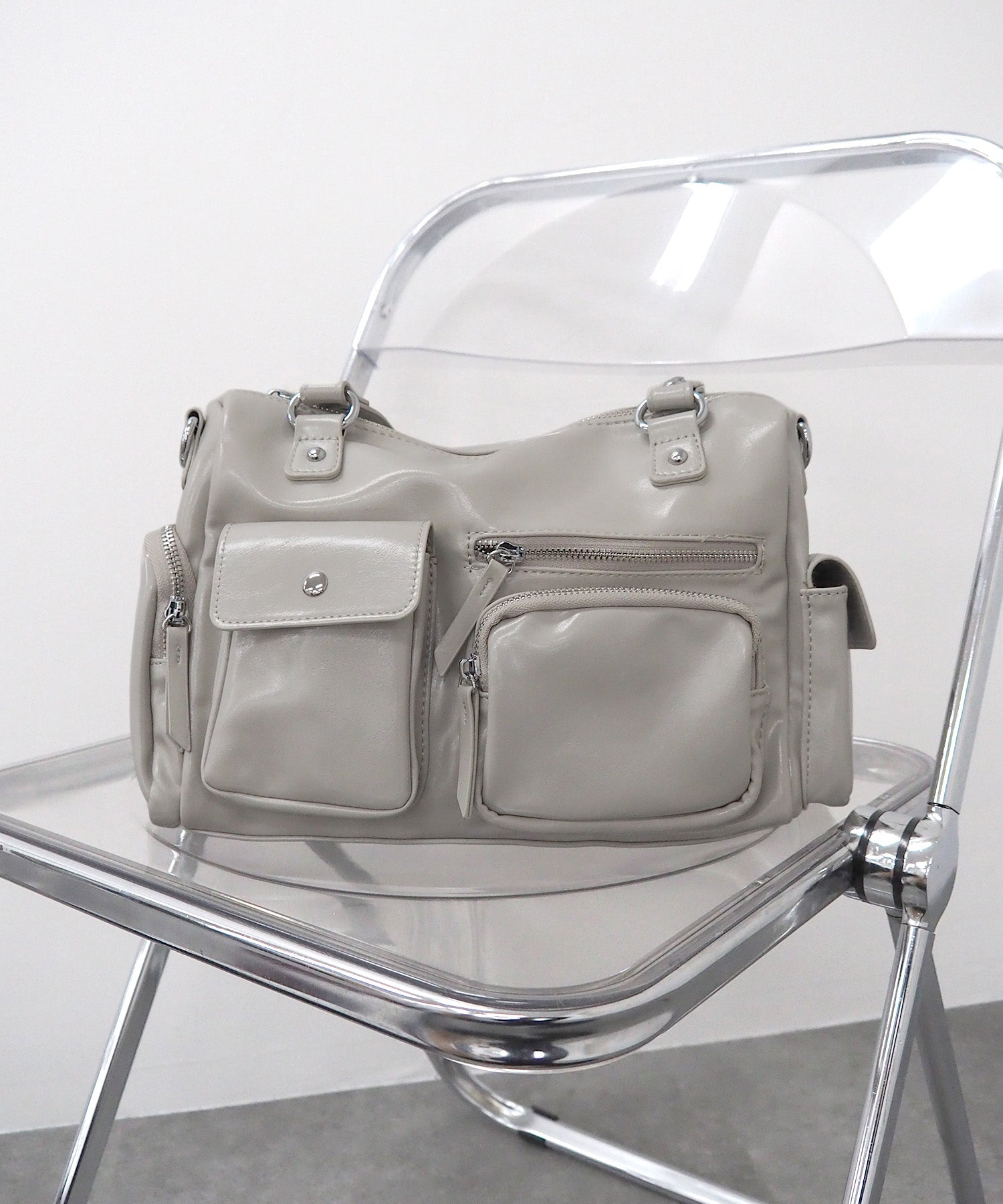 マルチポケット合皮バッグ