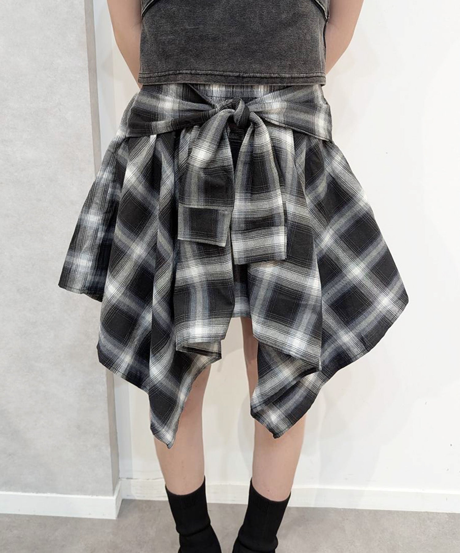 腰巻きシャツ風スカート