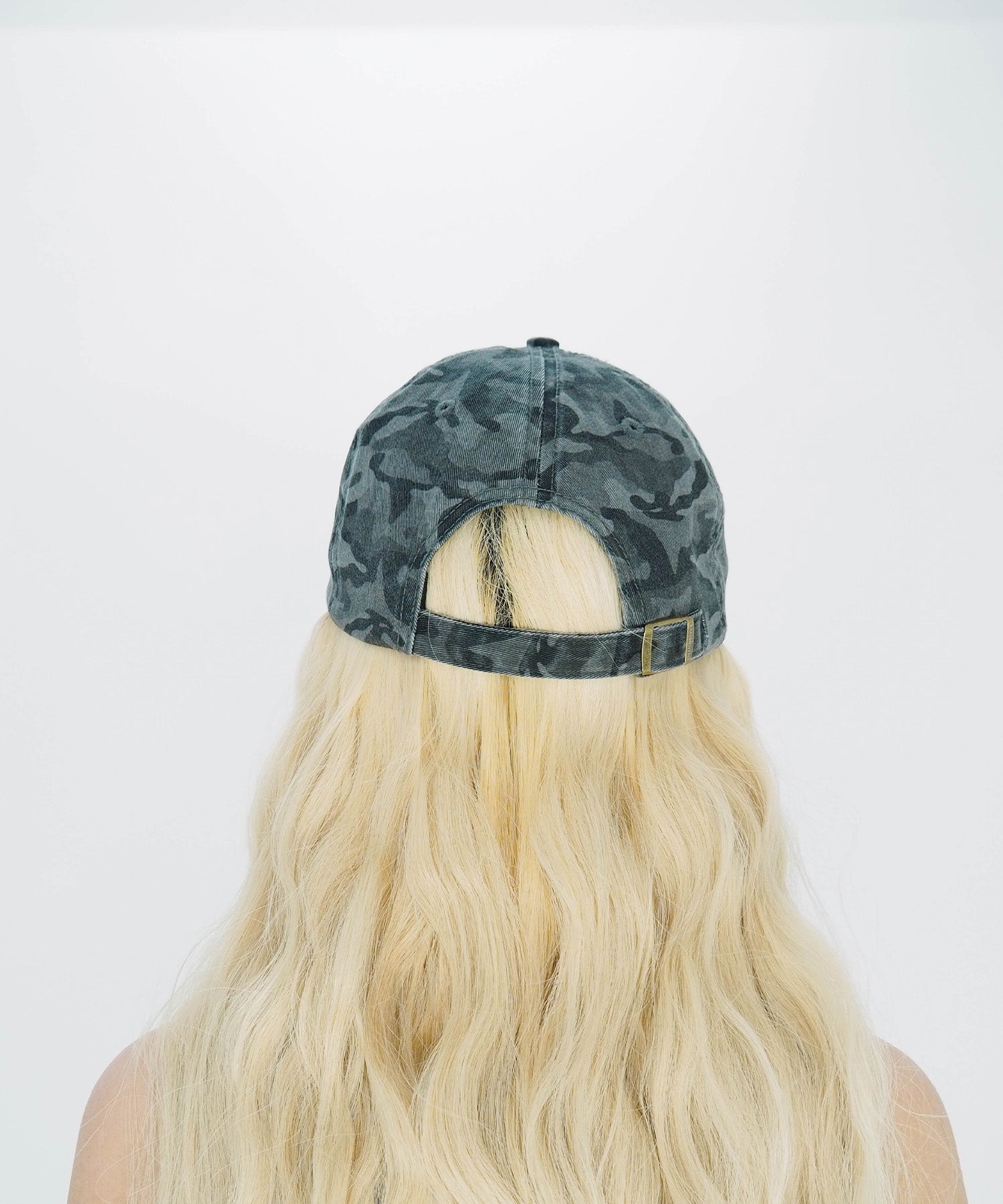 カモ柄ハトメロゴキャップ