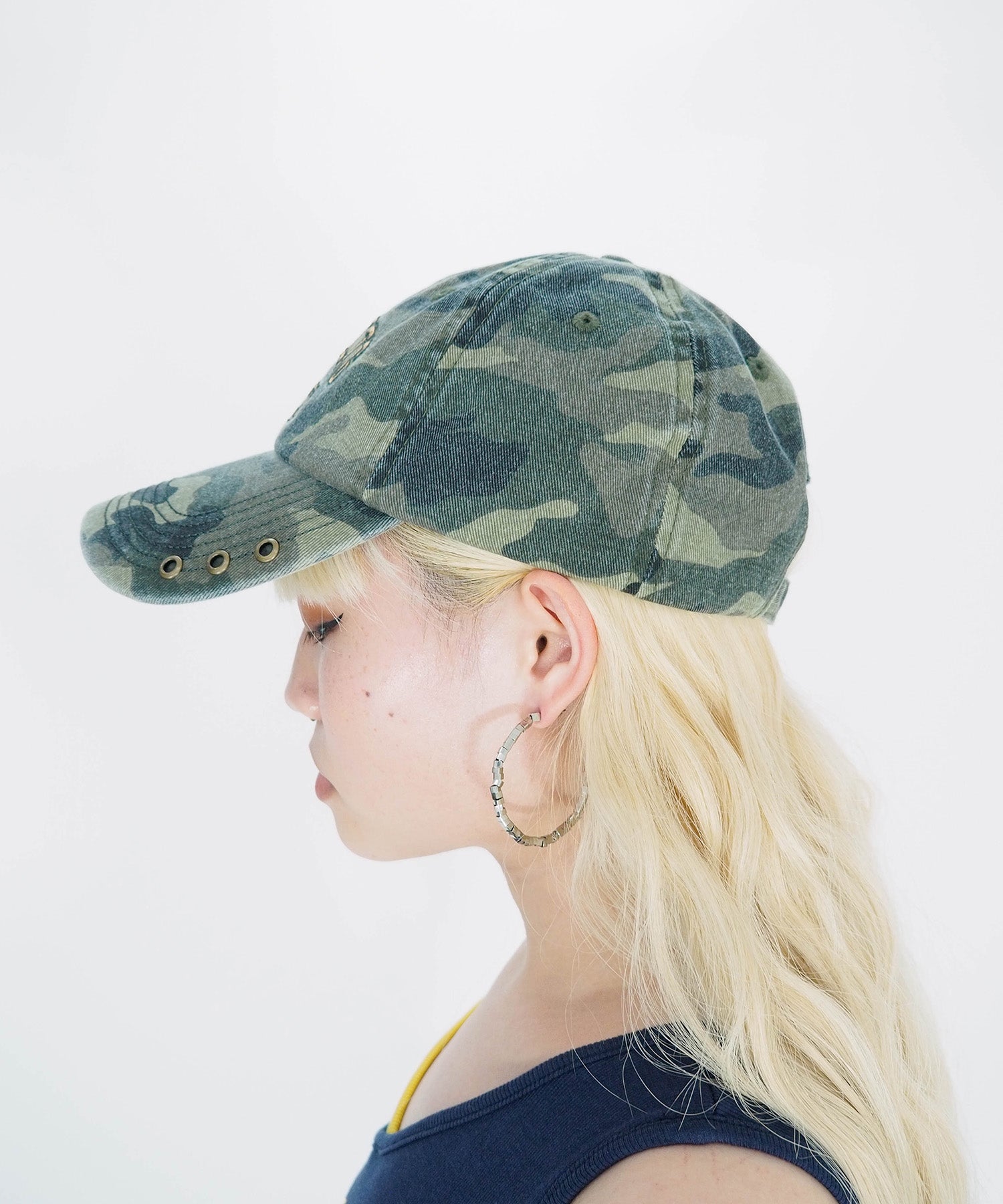 カモ柄ハトメロゴキャップ