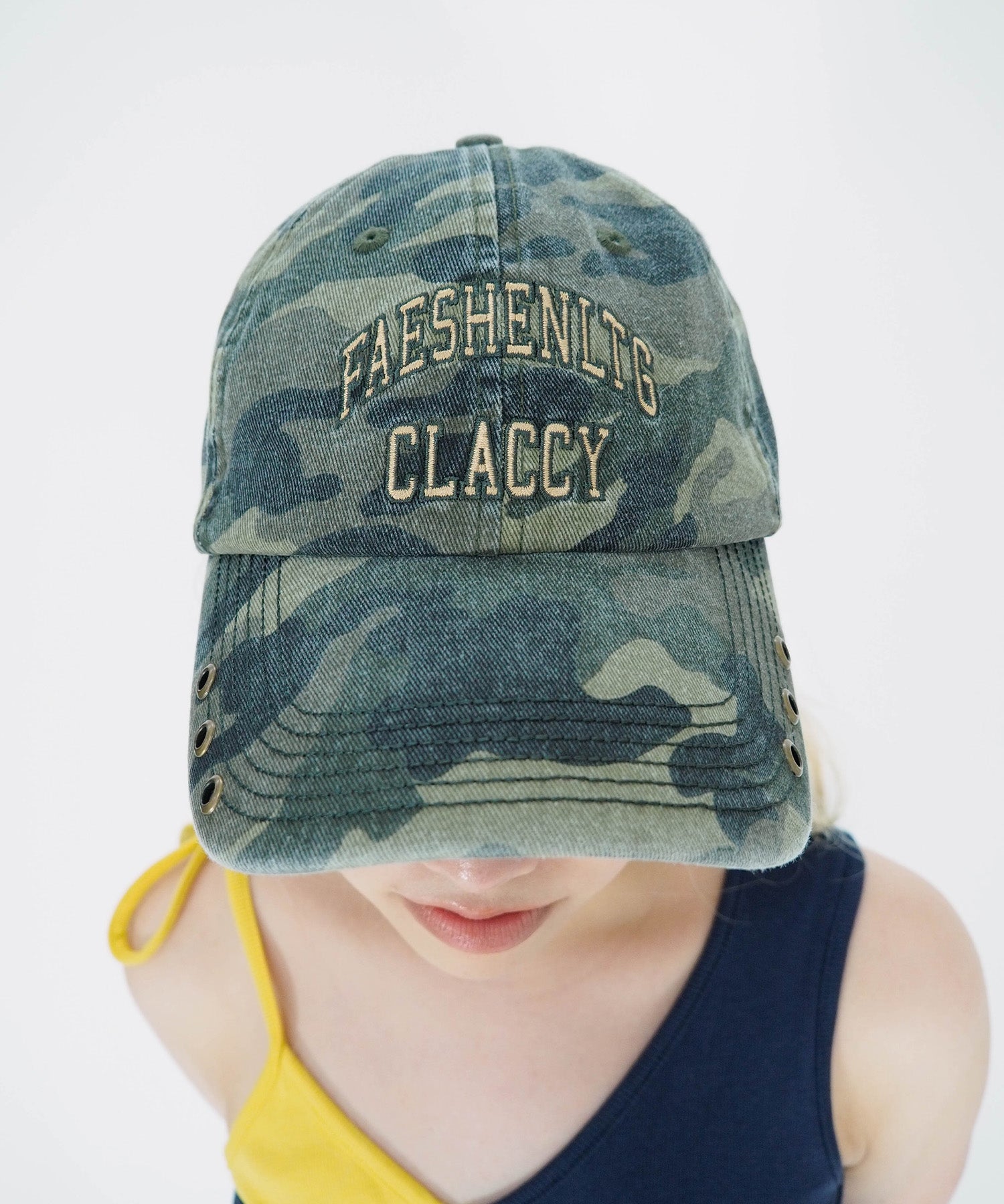 カモ柄ハトメロゴキャップ