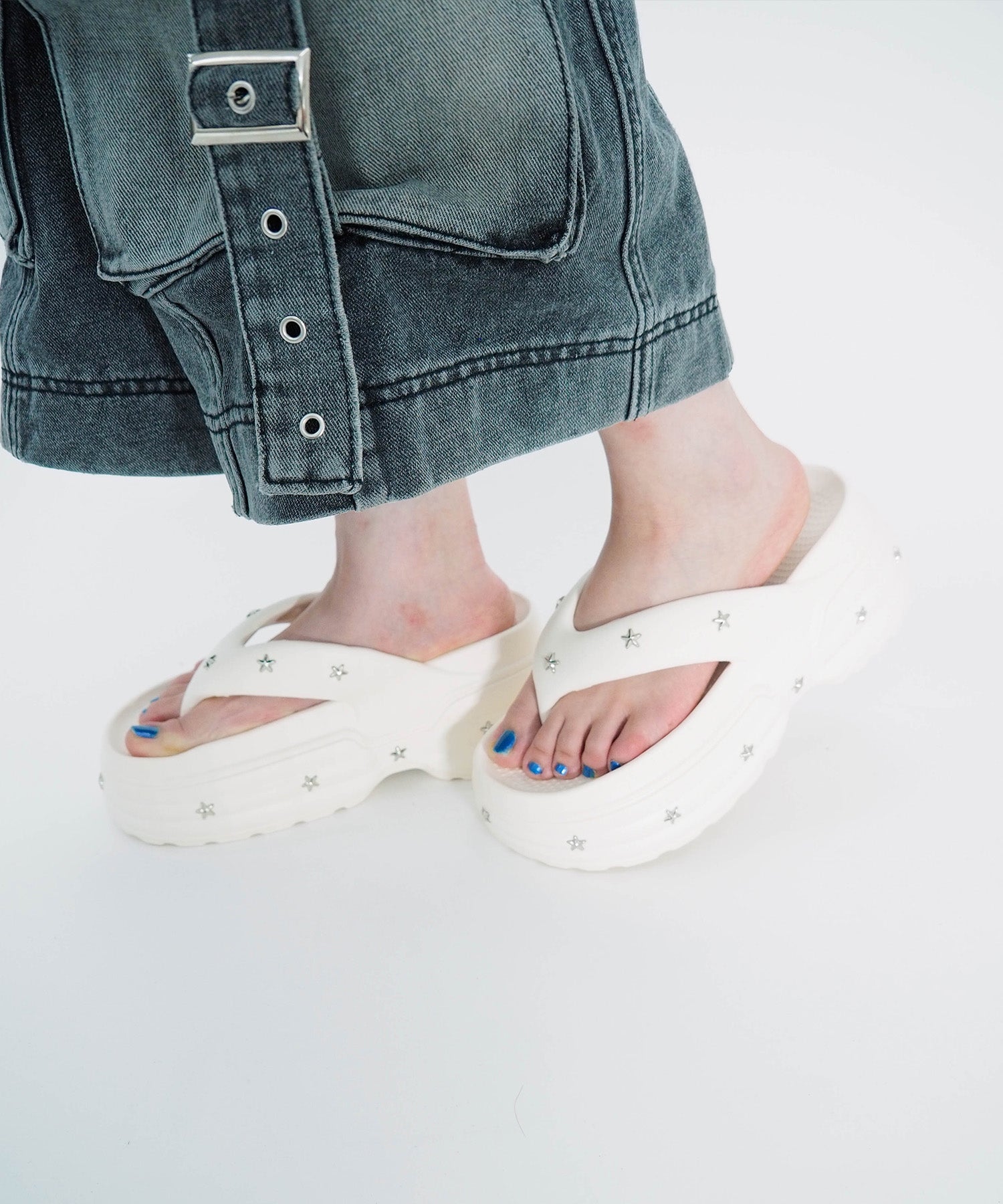 スタースタッズ厚底ビーチサンダル