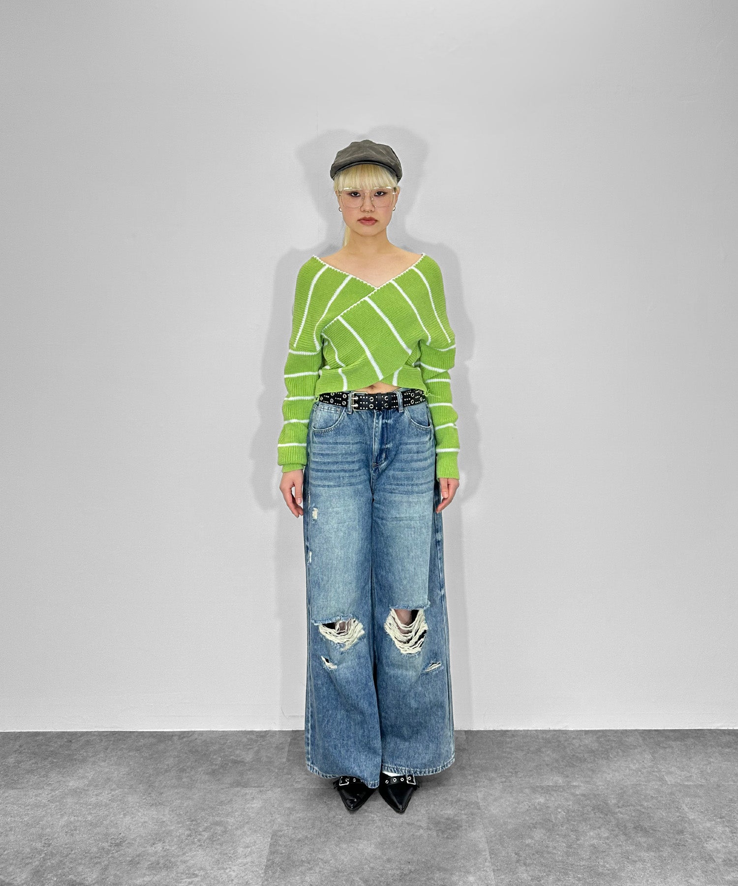 クロスオフショルストライプニット