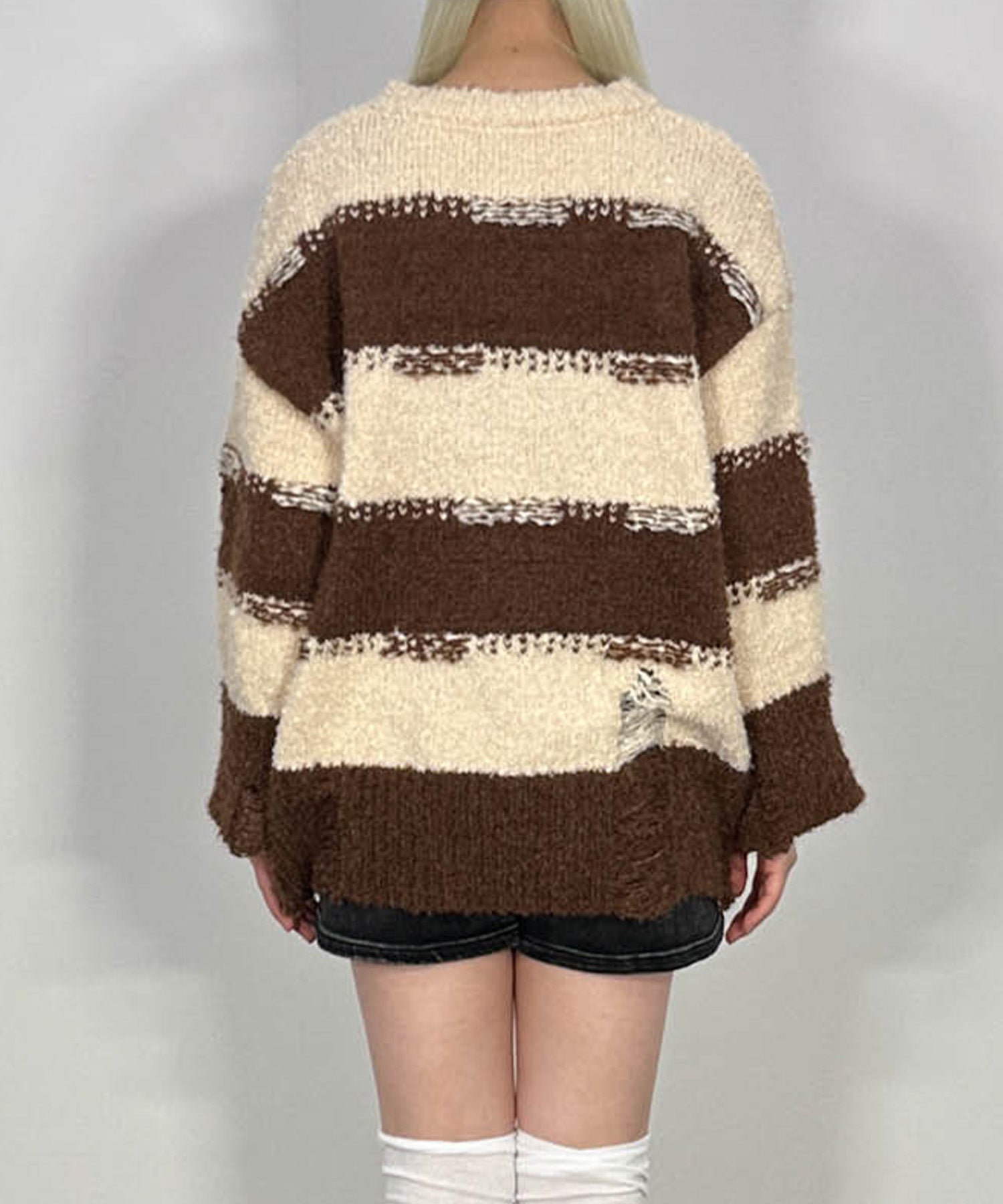 ルーズフィットストライプニット