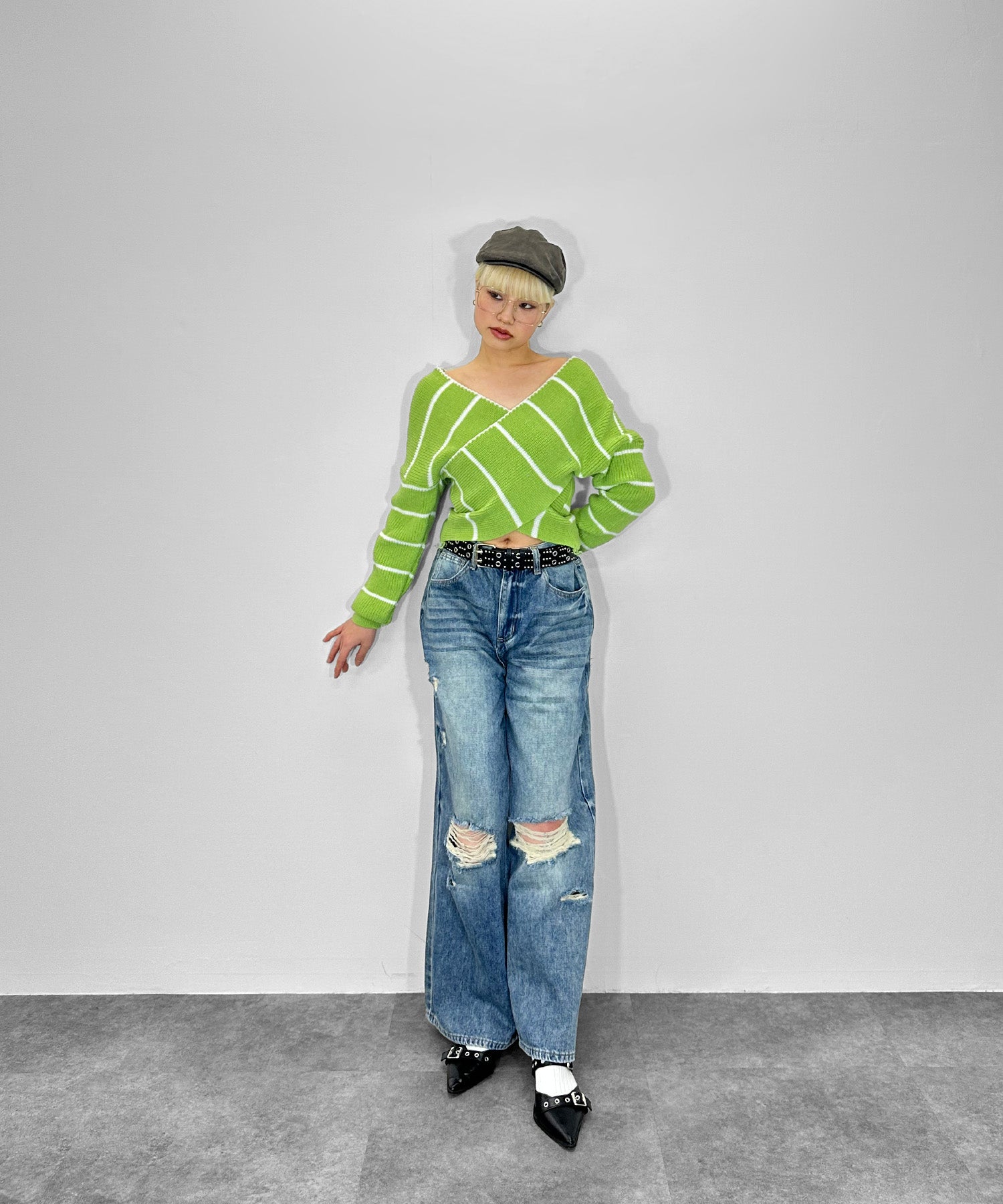 クロスオフショルストライプニット