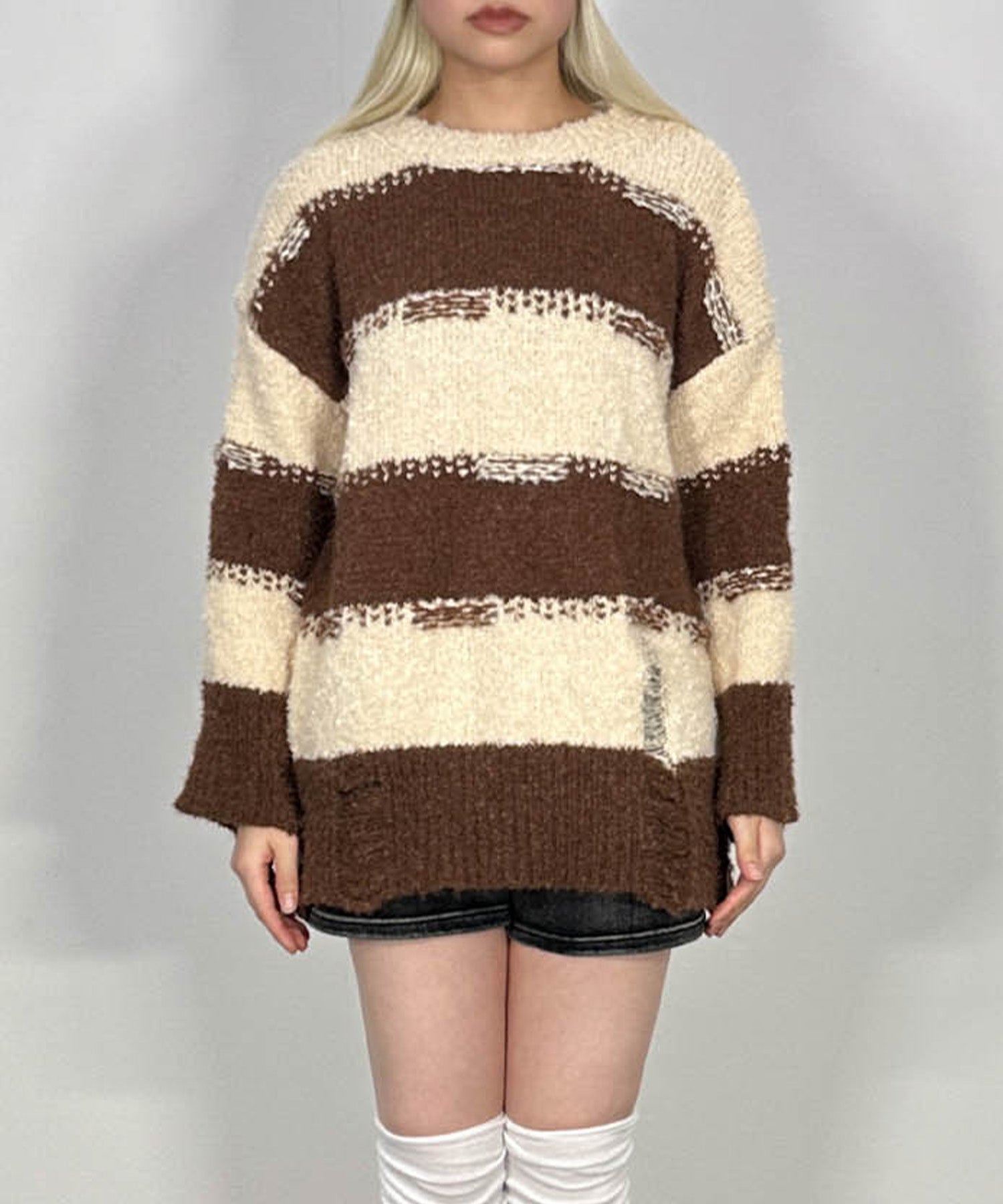 ルーズフィットストライプニット